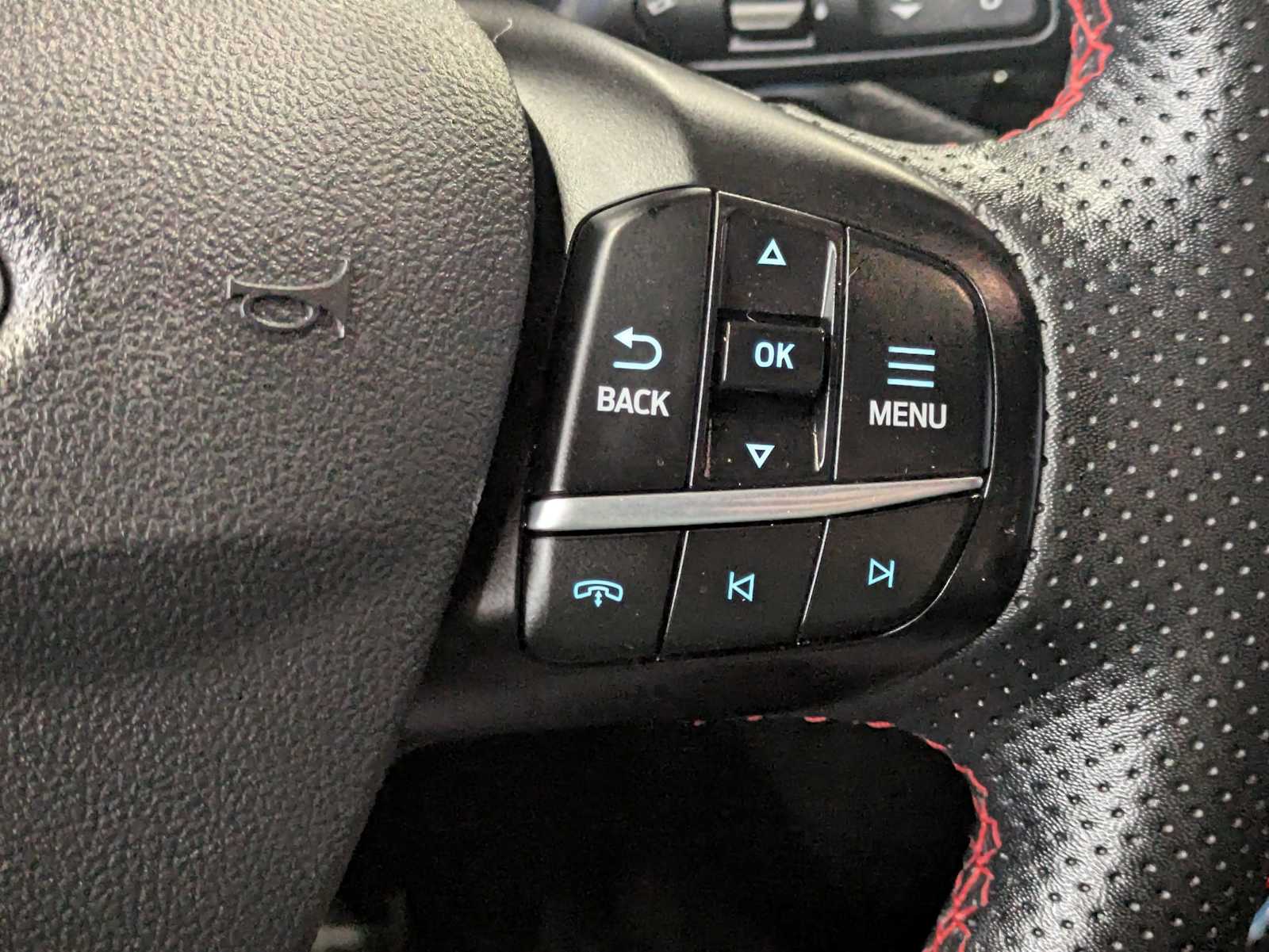 Thumbnail: 2023 Ford Escape - 25