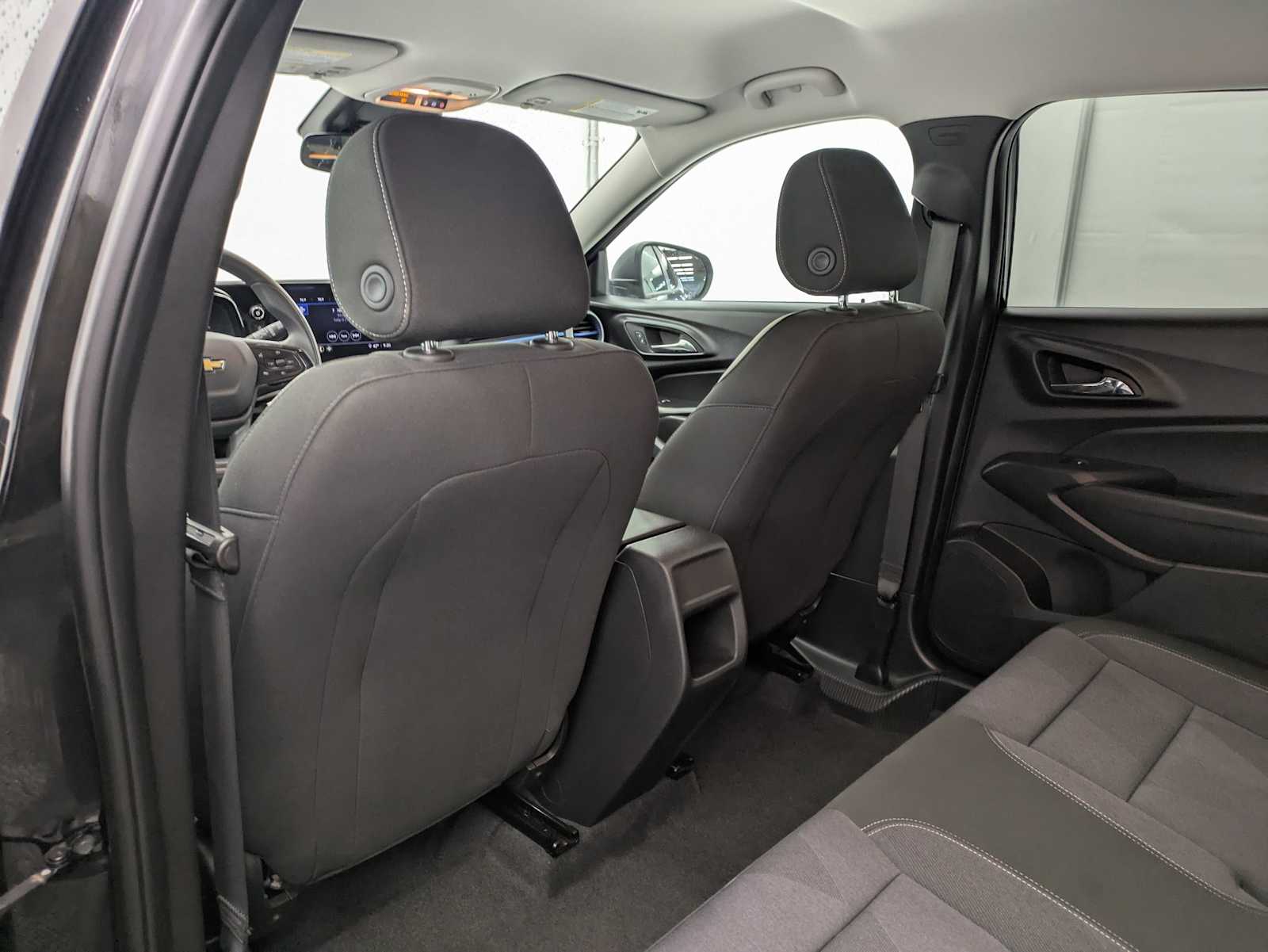 Thumbnail: 2025 Chevrolet Trax - 18