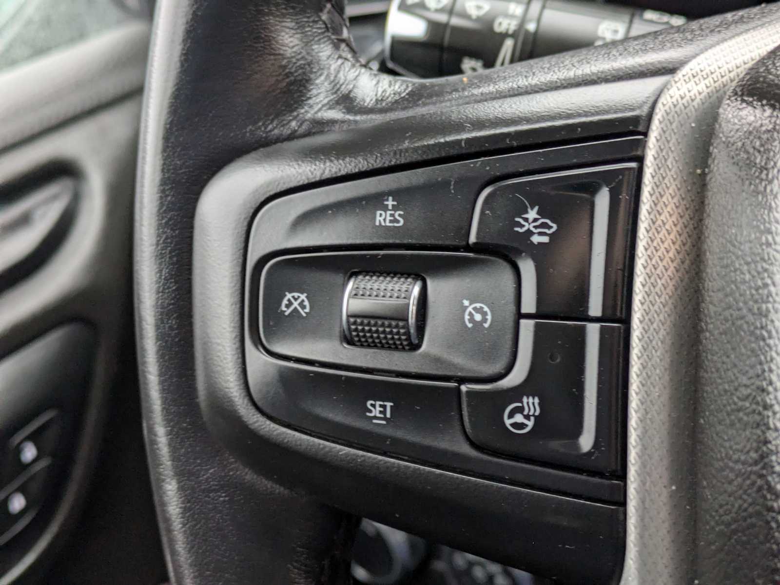 Thumbnail: 2021 GMC Yukon XL - 27