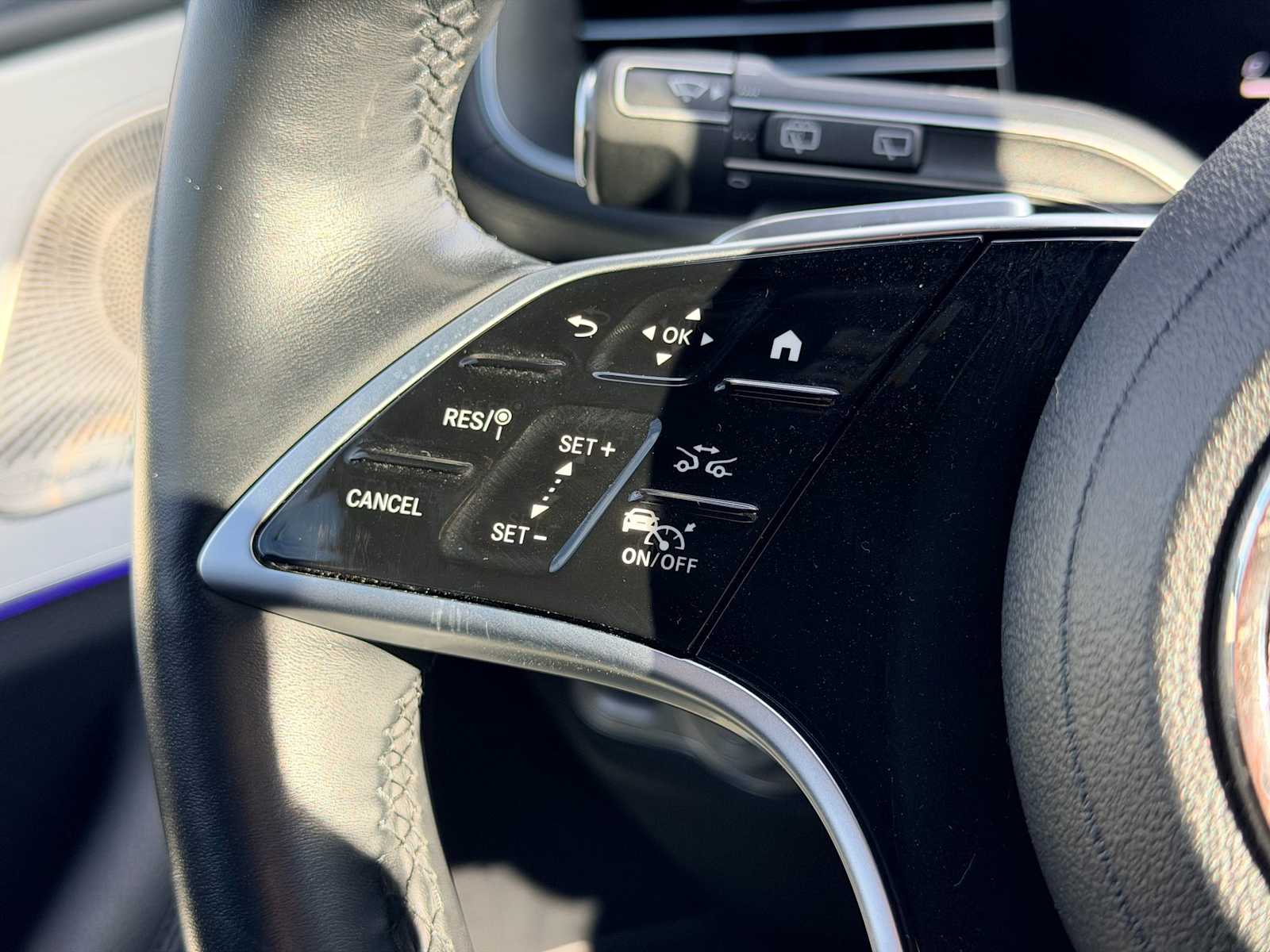 Thumbnail: 2024 Mercedes-Benz GLS - 24