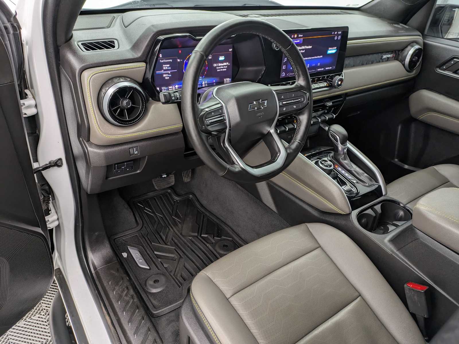 Thumbnail: 2023 Chevrolet Colorado - 2