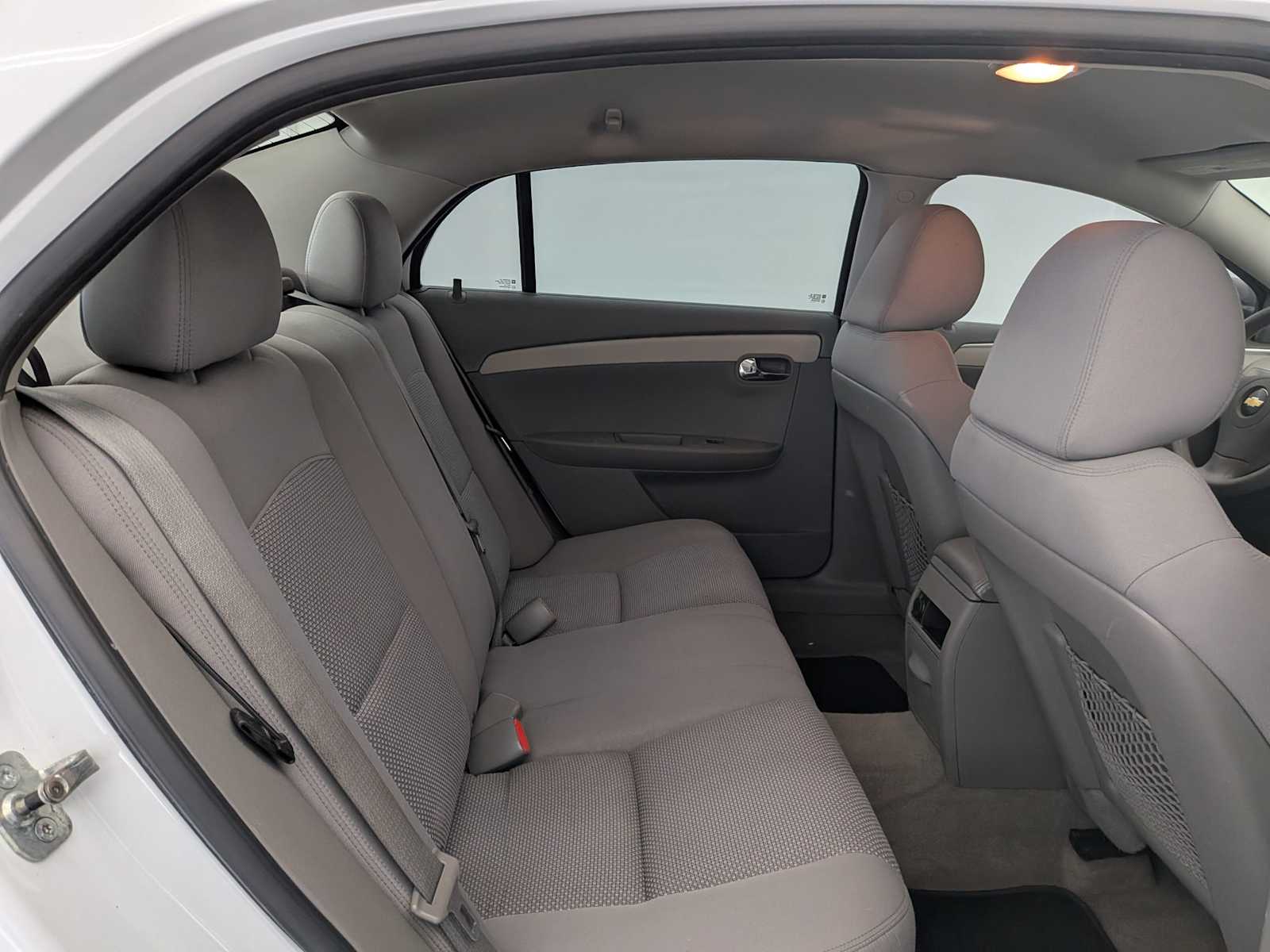 Thumbnail: 2011 Chevrolet Malibu - 20