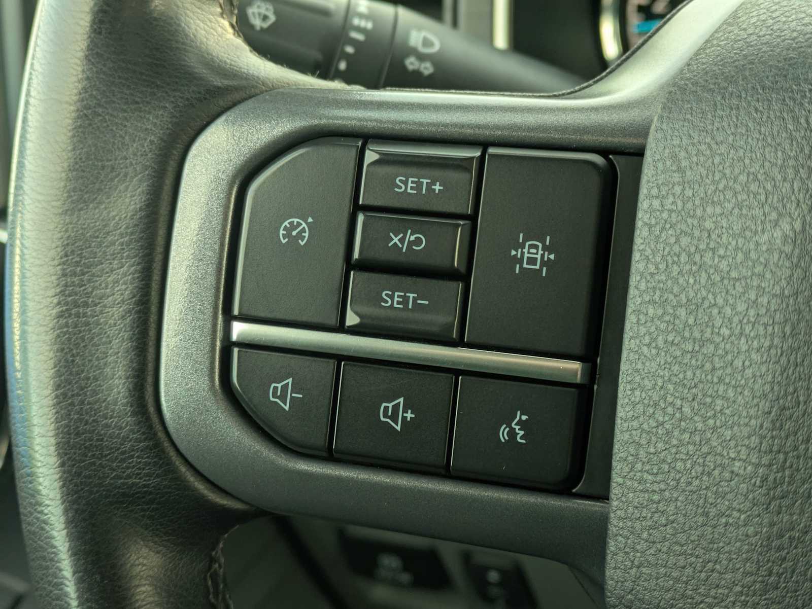 Thumbnail: 2023 Ford F-150 - 23