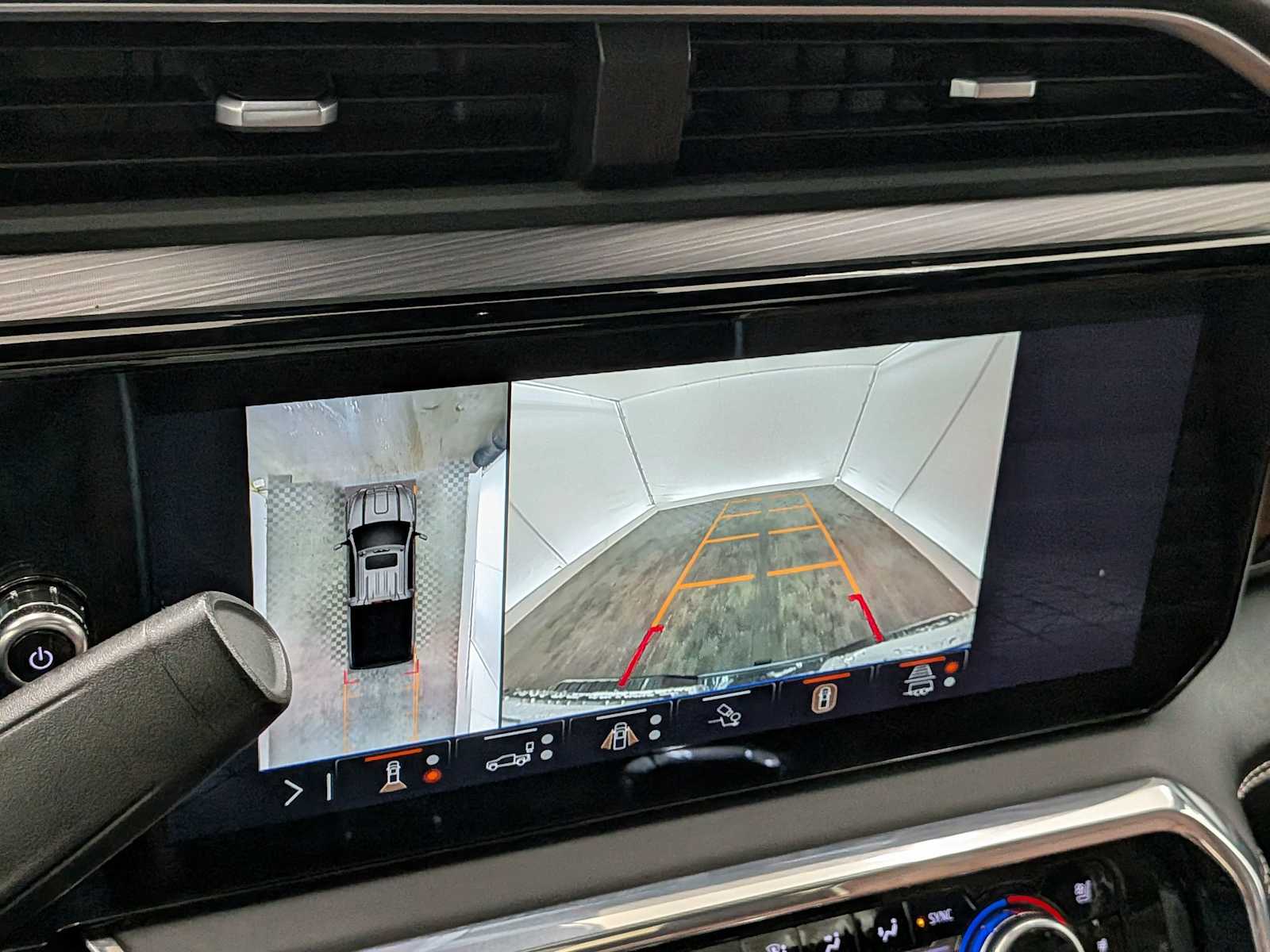 Thumbnail: 2024 GMC Sierra 2500 - 30