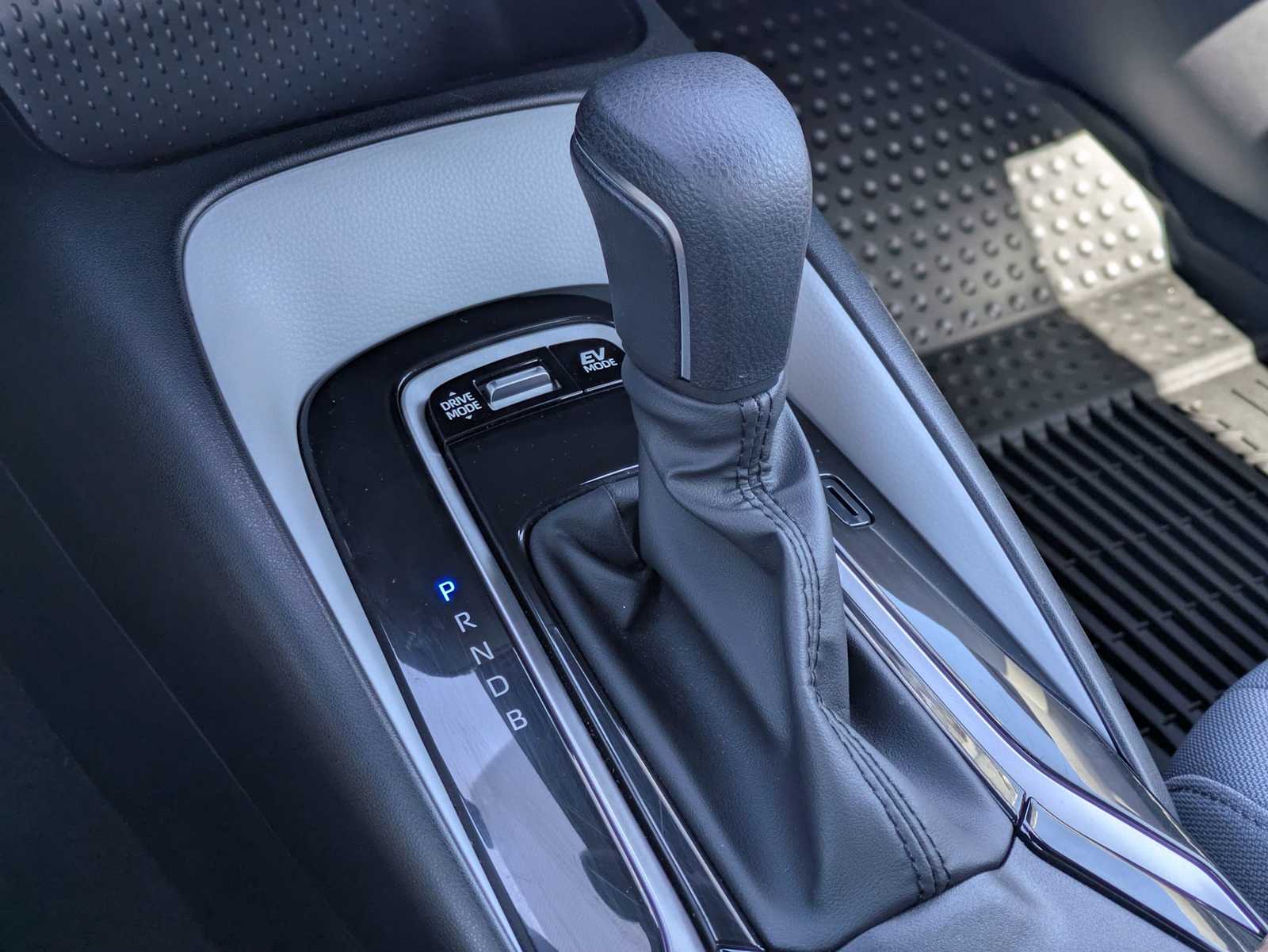 Thumbnail: 2025 Toyota Corolla - 31