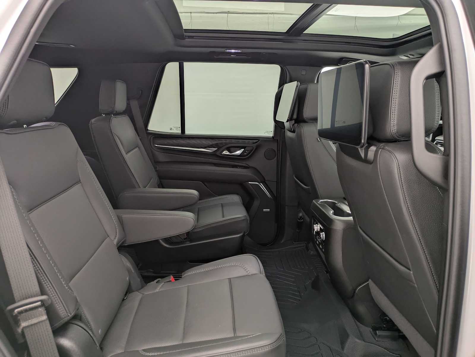 Thumbnail: 2024 GMC Yukon - 23