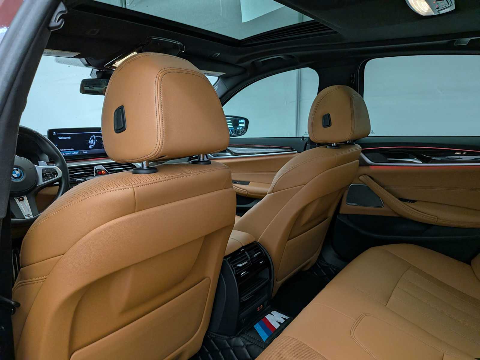 Thumbnail: 2023 BMW 5 Series - 18