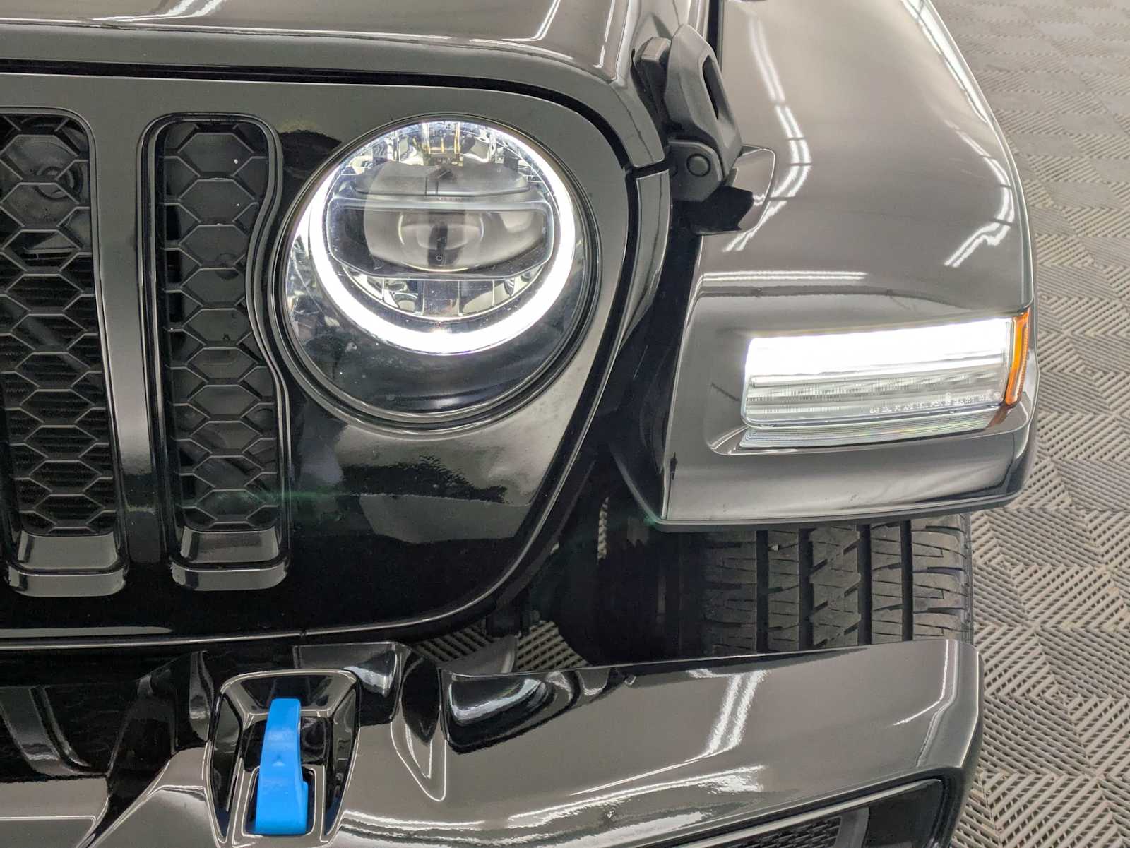 Thumbnail: 2023 Jeep Wrangler - 10