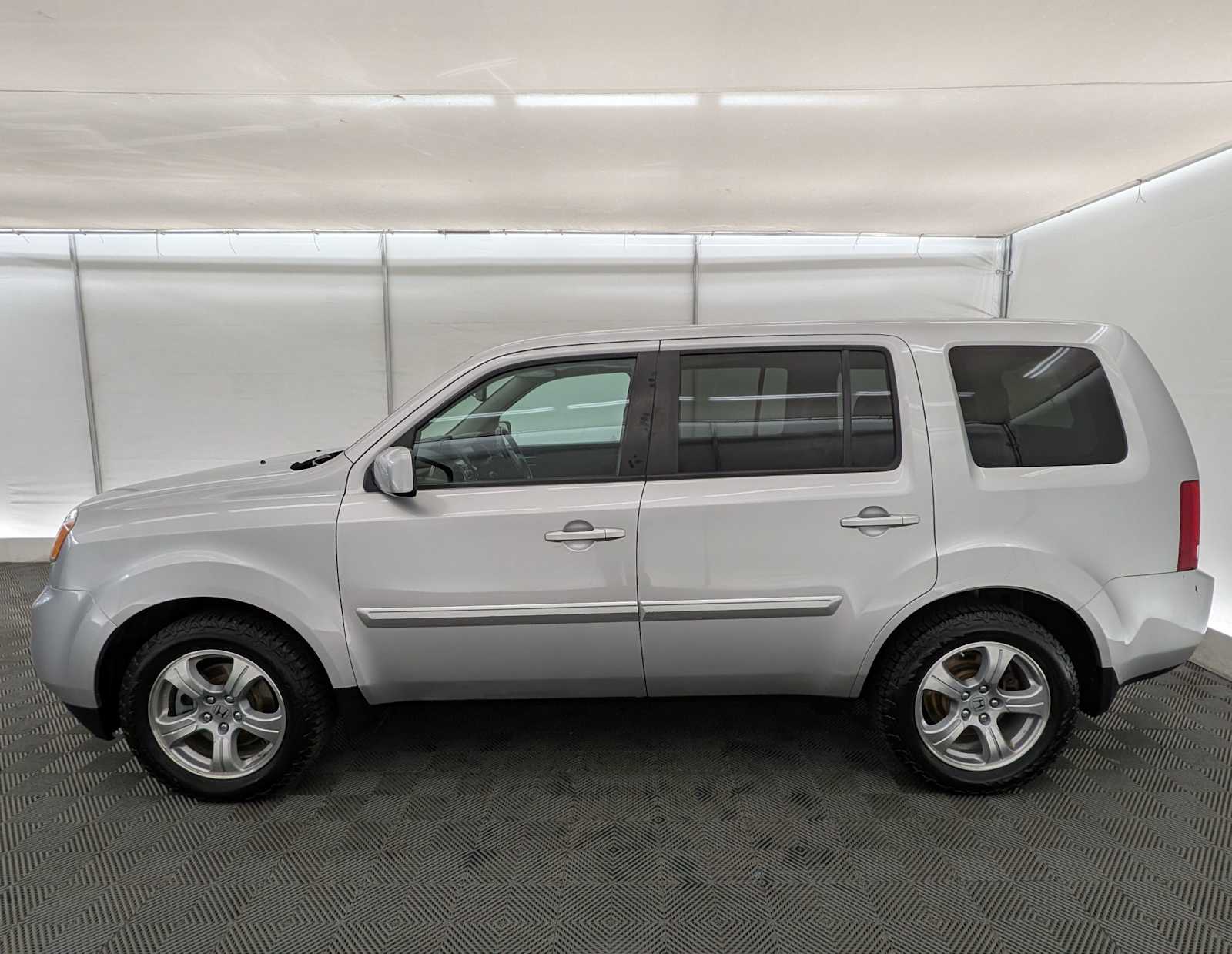 Thumbnail: 2015 Honda Pilot - 3