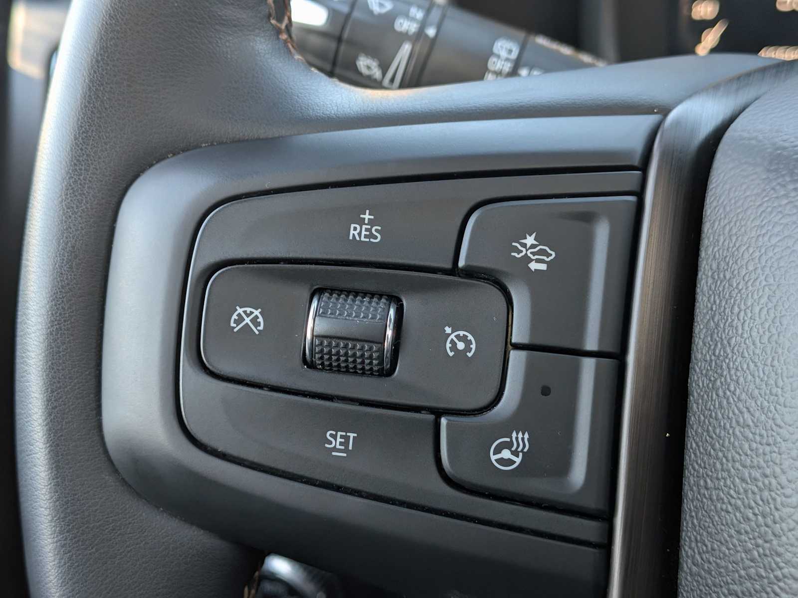 Thumbnail: 2023 GMC Yukon - 27