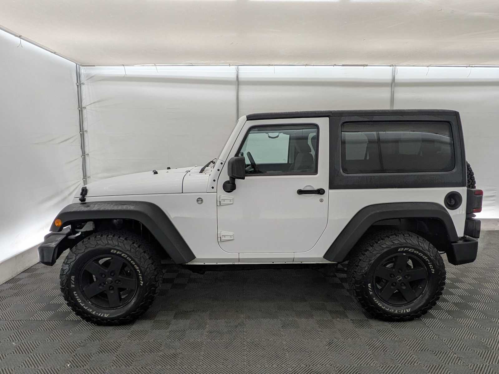 Thumbnail: 2013 Jeep Wrangler - 3