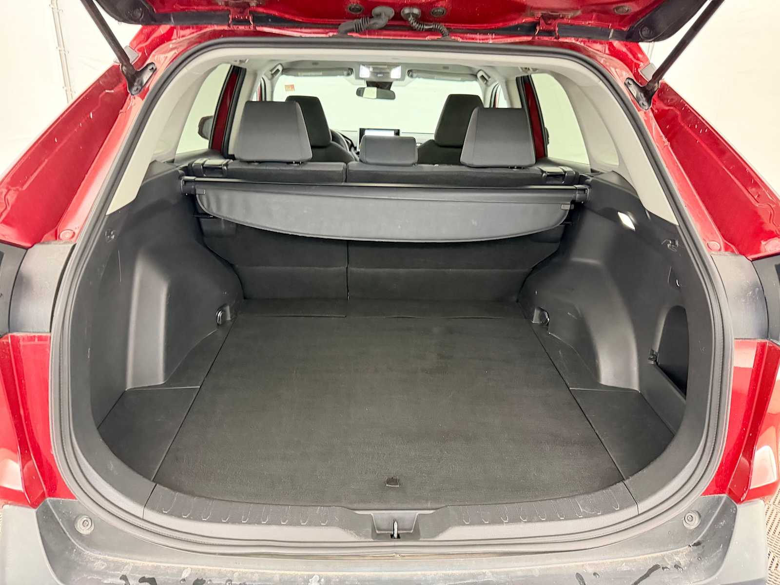 Thumbnail: 2023 Toyota RAV4 - 33