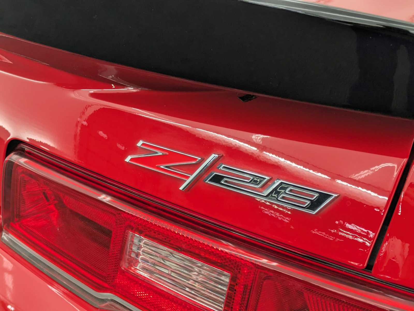 Thumbnail: 2015 Chevrolet Camaro - 11