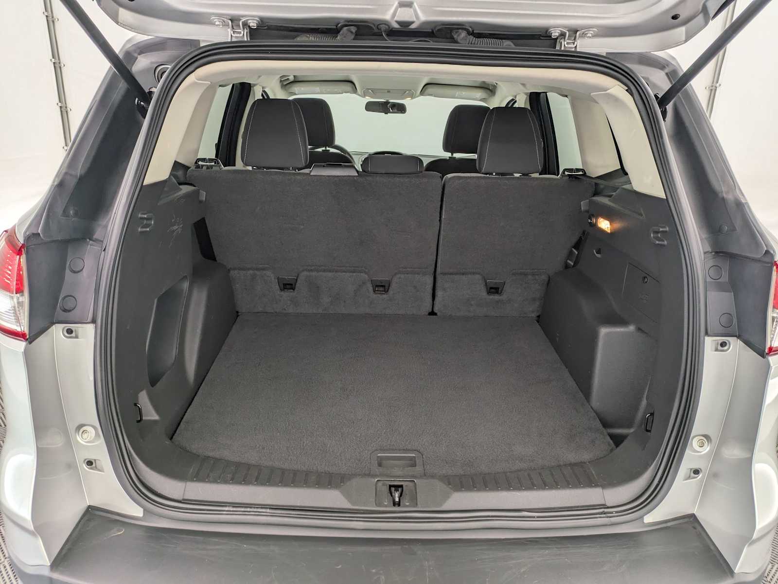 Thumbnail: 2015 Ford Escape - 32