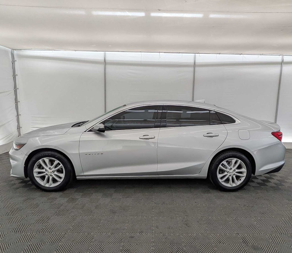 Used 2018 Chevrolet Malibu LT Sedan