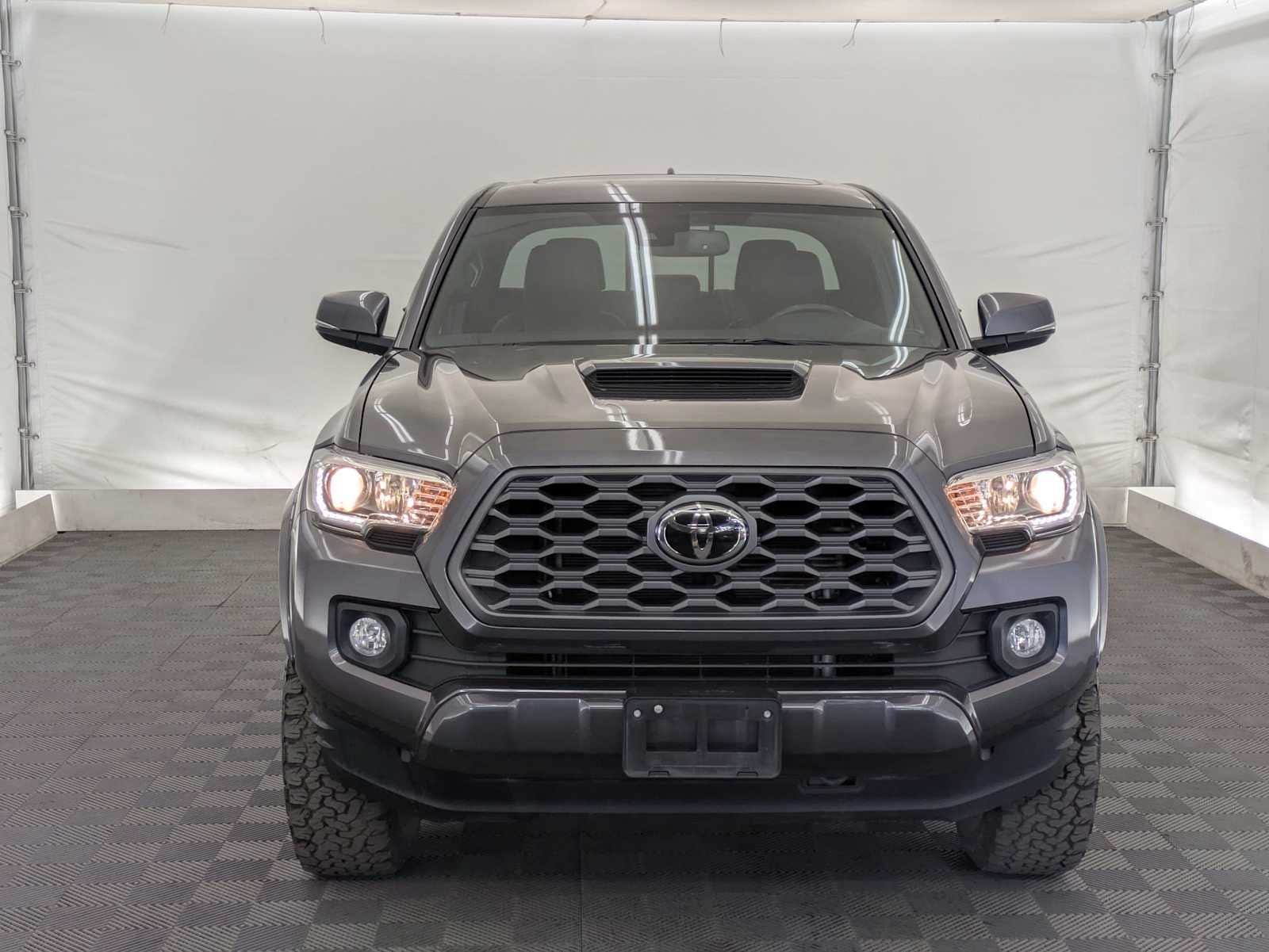 2020 Toyota Tacoma TRD Sport 9