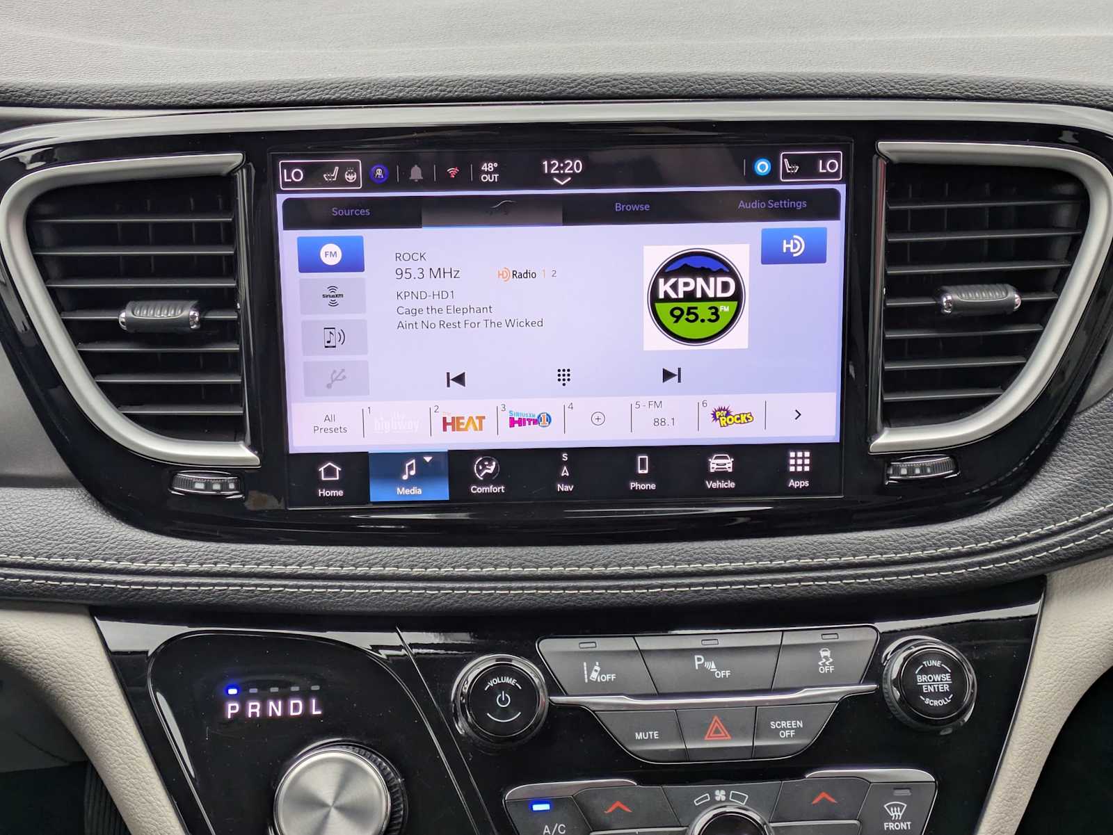 Thumbnail: 2024 Chrysler Pacifica - 28