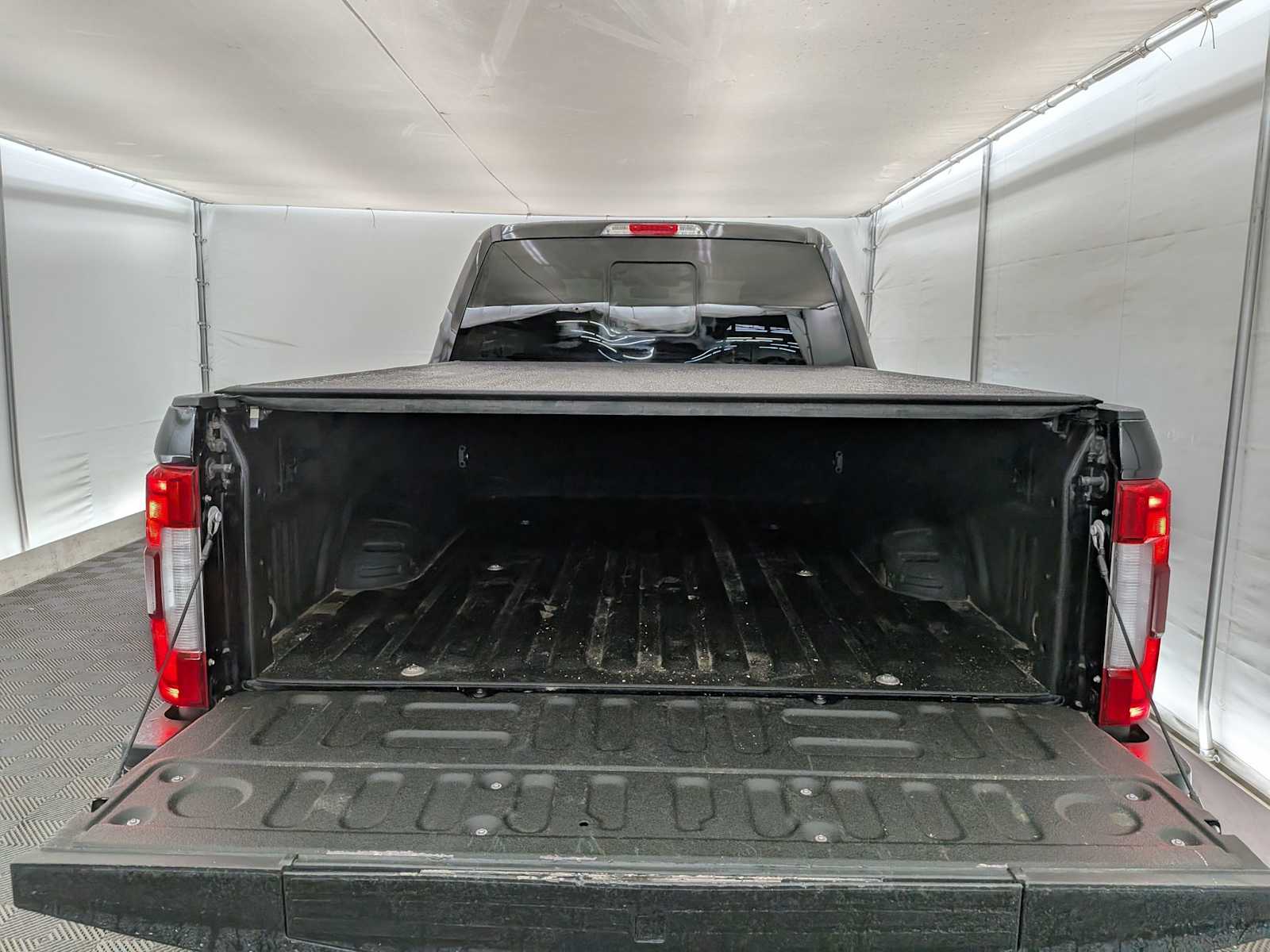 Thumbnail: 2017 Ford F-350 - 33