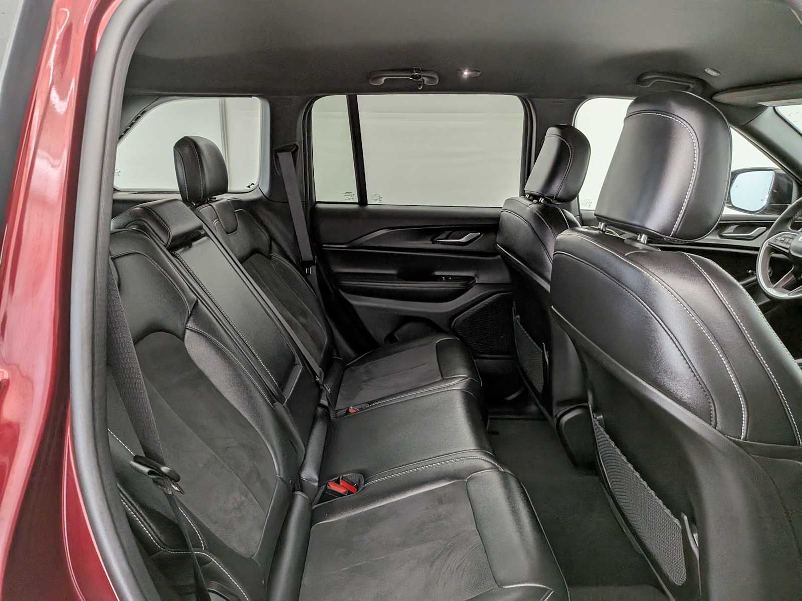 Thumbnail: 2024 Jeep Grand Cherokee - 21