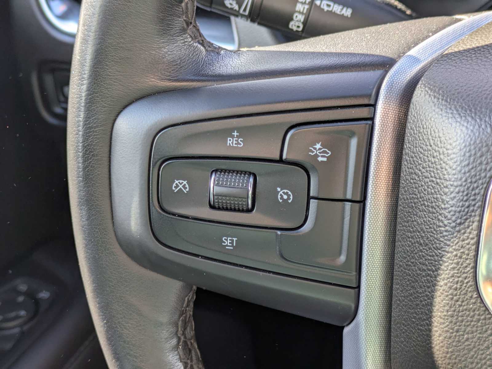 Thumbnail: 2023 GMC Yukon - 26