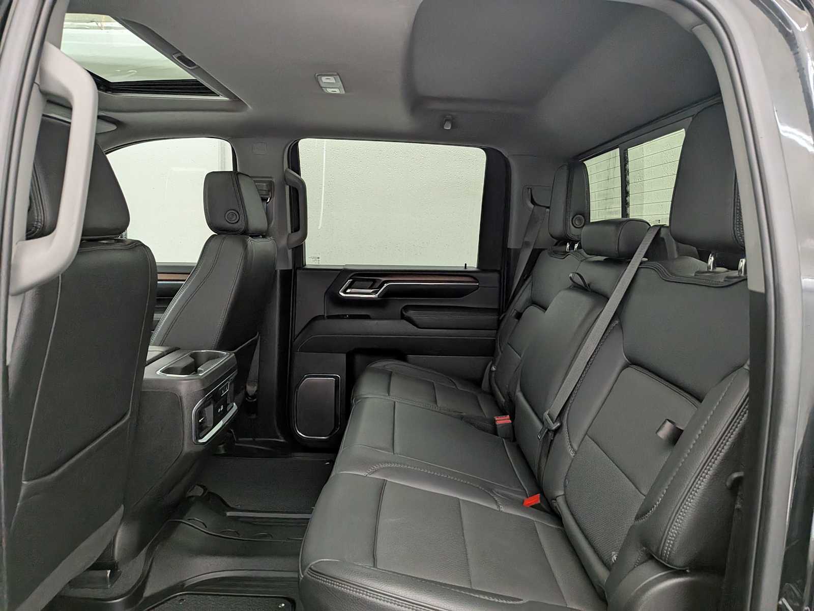 Thumbnail: 2024 GMC Sierra 3500 - 22