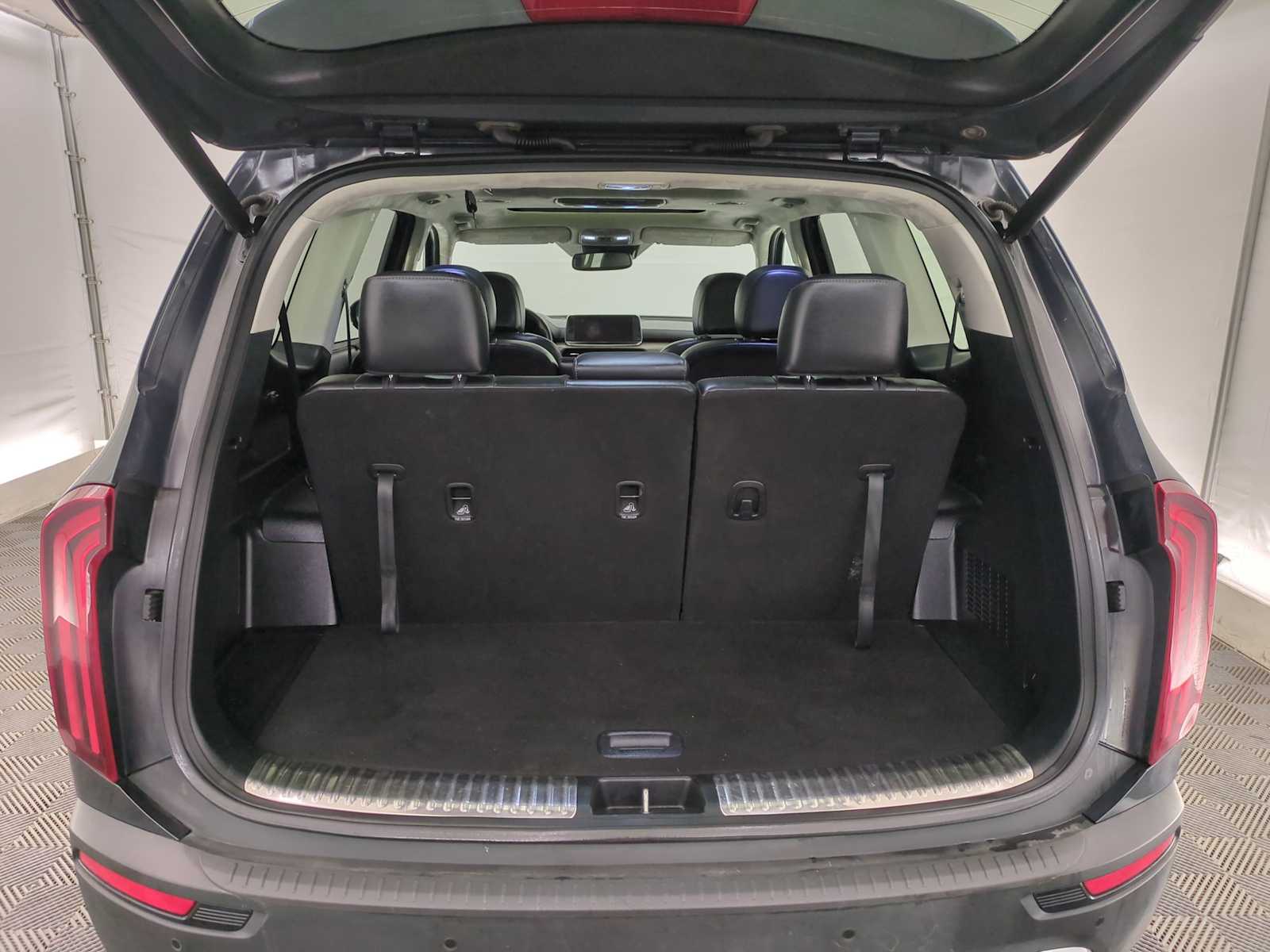 Thumbnail: 2022 Kia Telluride - 33