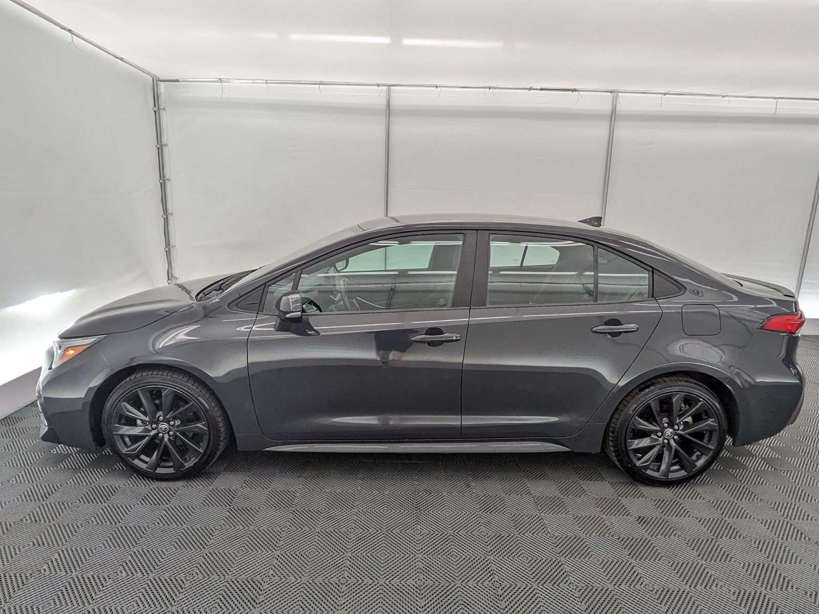 Thumbnail: 2023 Toyota Corolla - 3