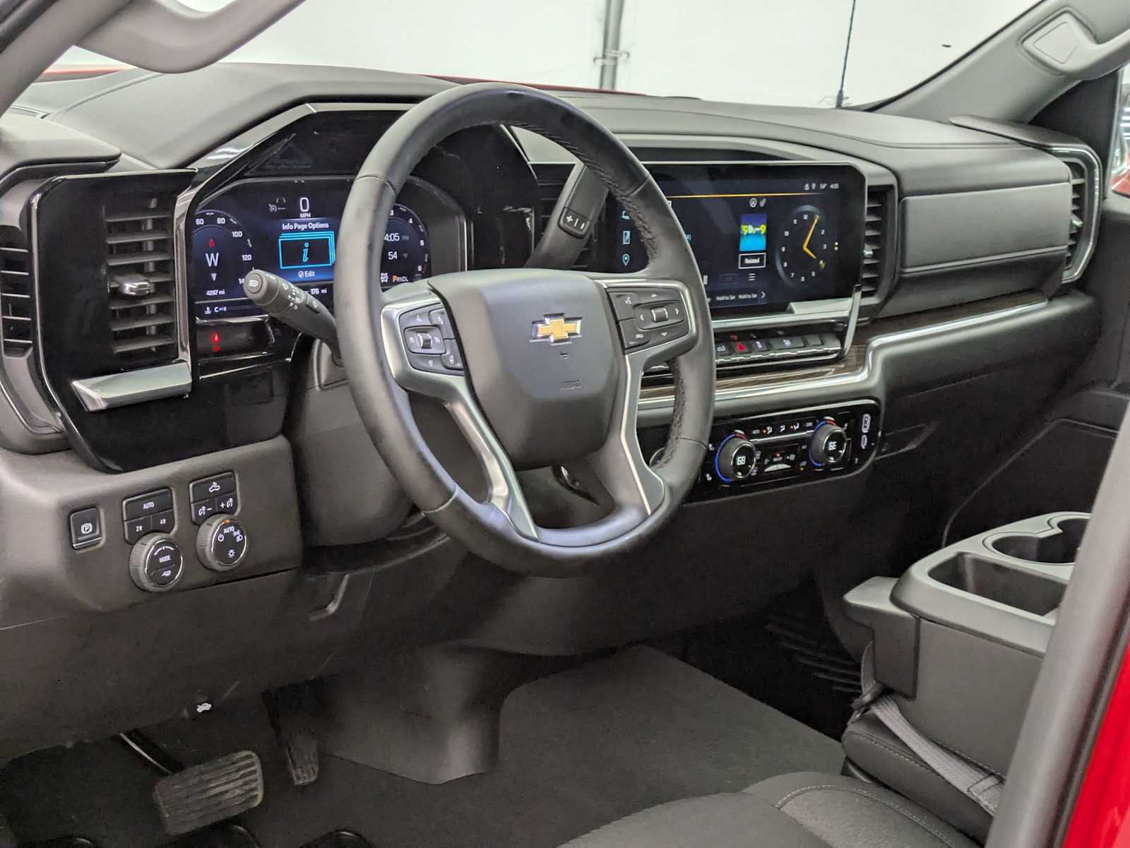 Thumbnail: 2024 Chevrolet Silverado 1500 - 2