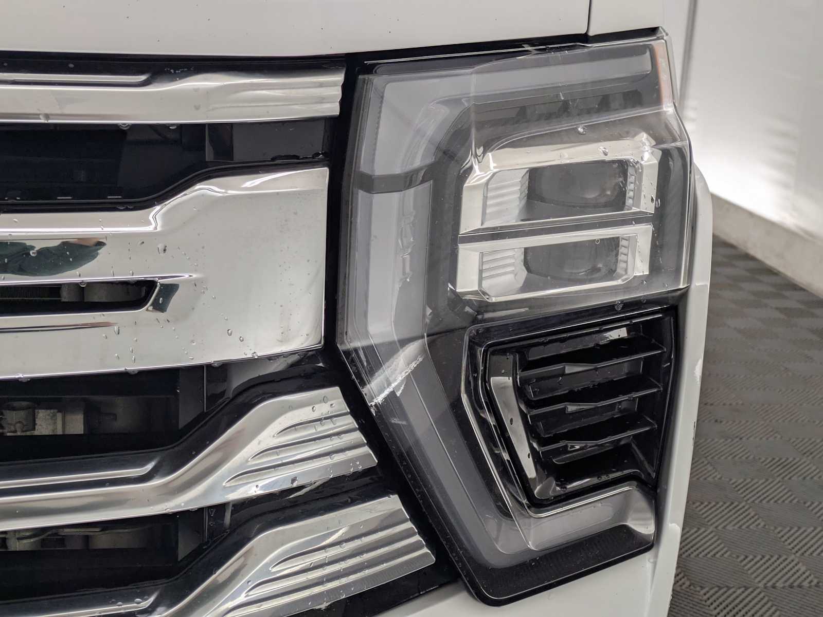 Thumbnail: 2024 Chevrolet Silverado 3500 - 10