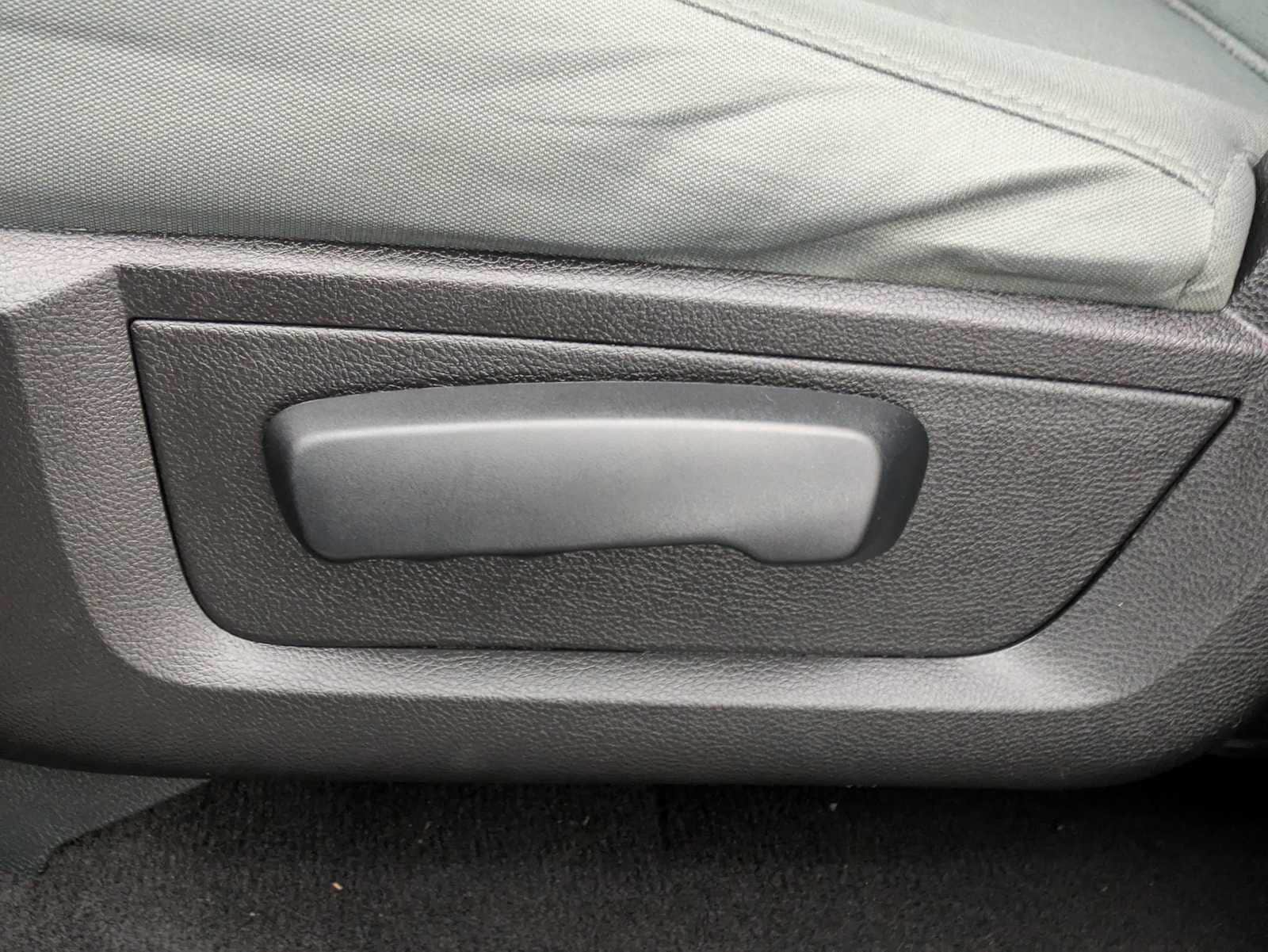 Thumbnail: 2015 RAM 1500 - 17