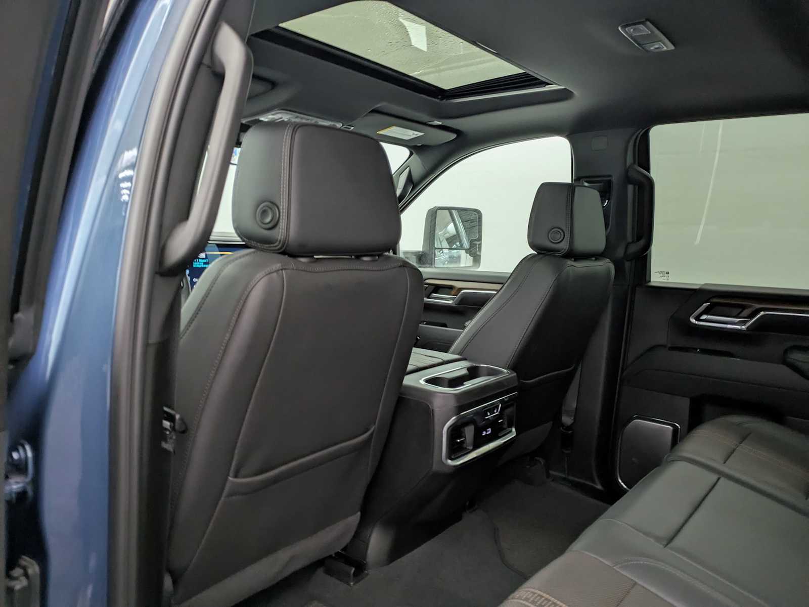 Thumbnail: 2024 Chevrolet Silverado 3500 - 22