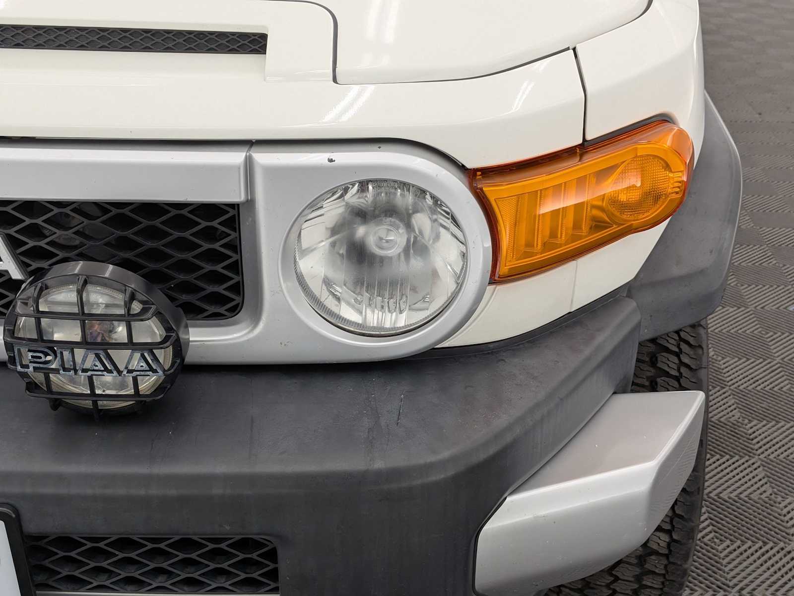 Thumbnail: 2014 Toyota FJ Cruiser - 10