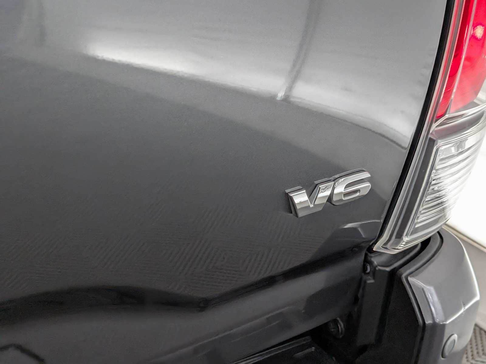 Thumbnail: 2021 Toyota Tacoma - 14