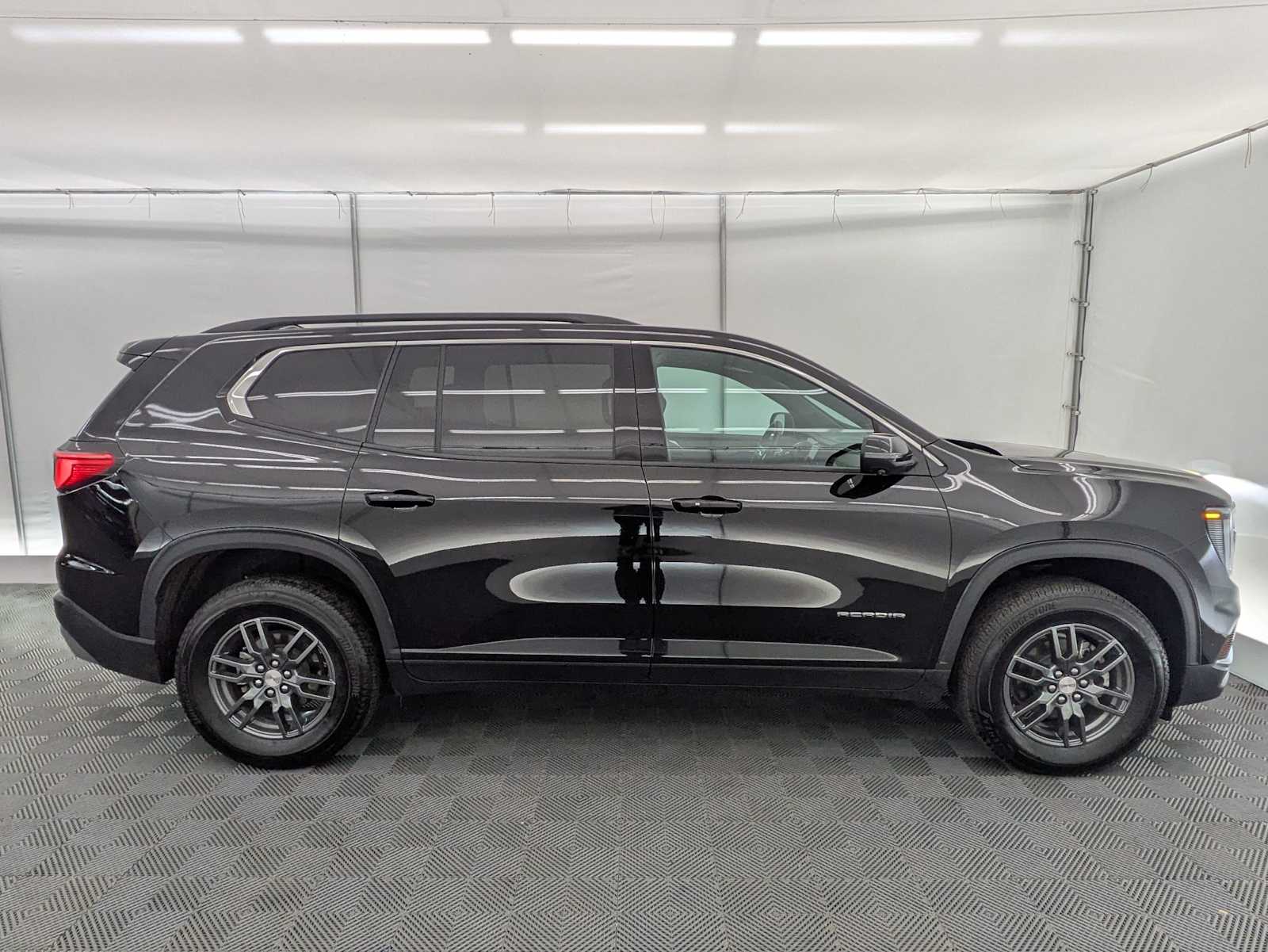 Thumbnail: 2025 GMC Acadia - 7