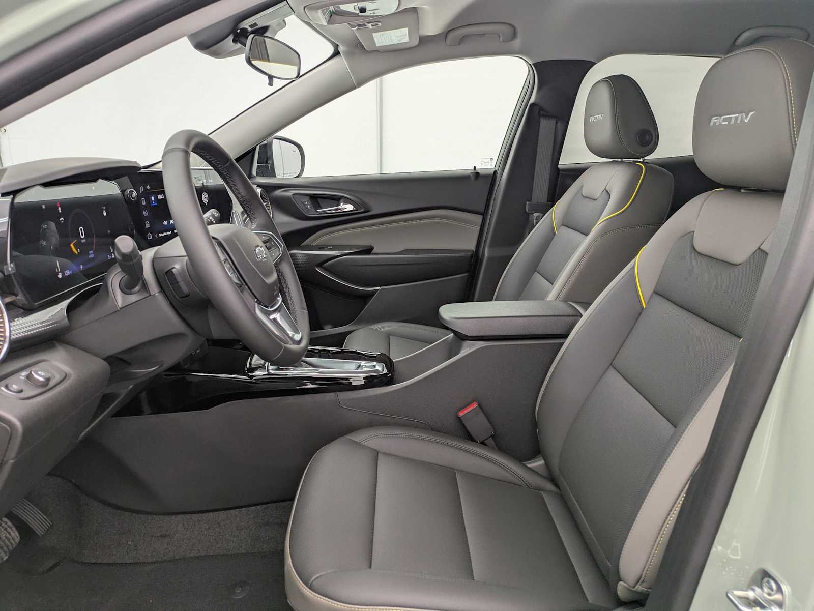 Thumbnail: 2026 Chevrolet Trax - 17