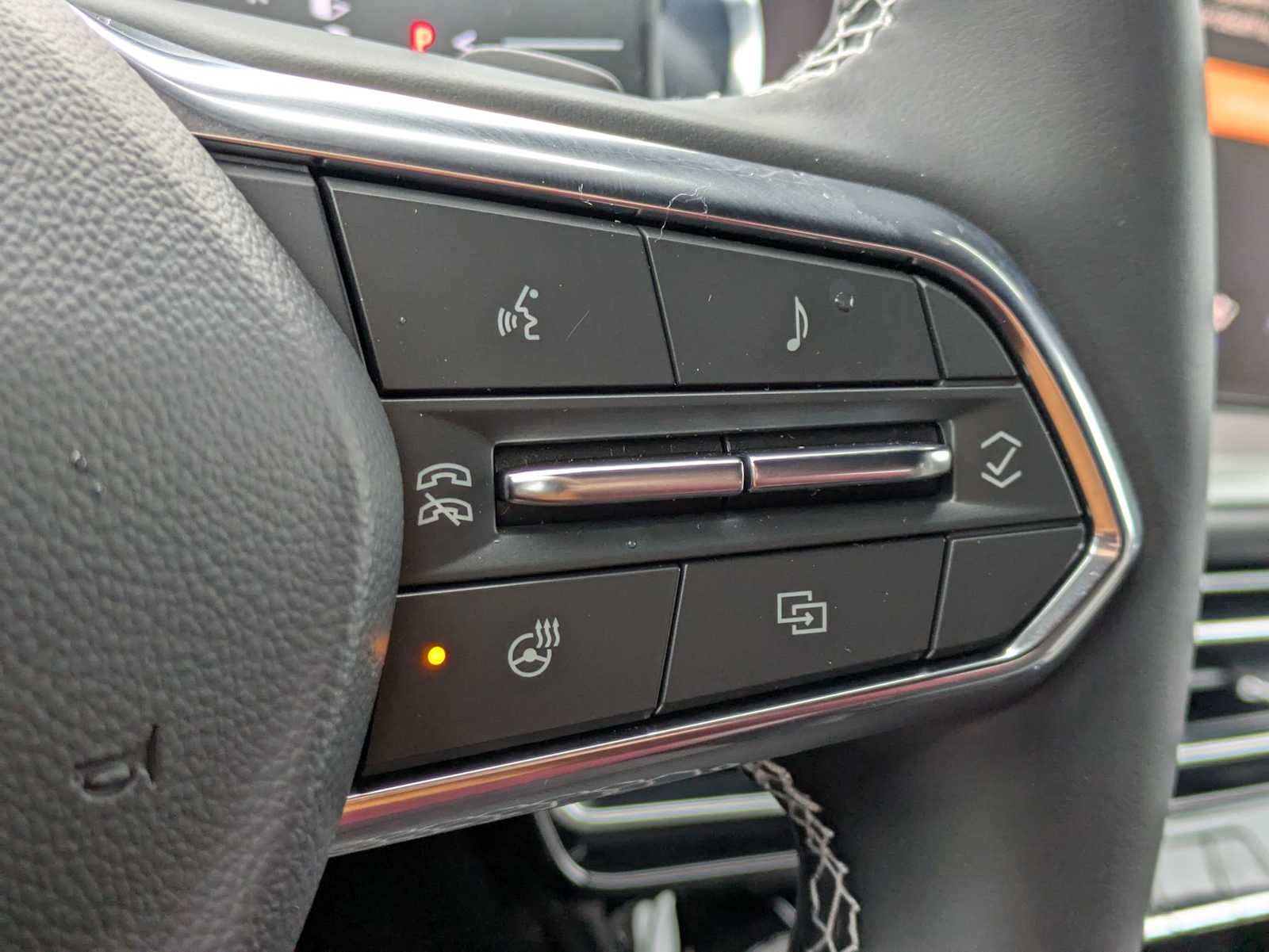2025 Chevrolet Traverse LT 24