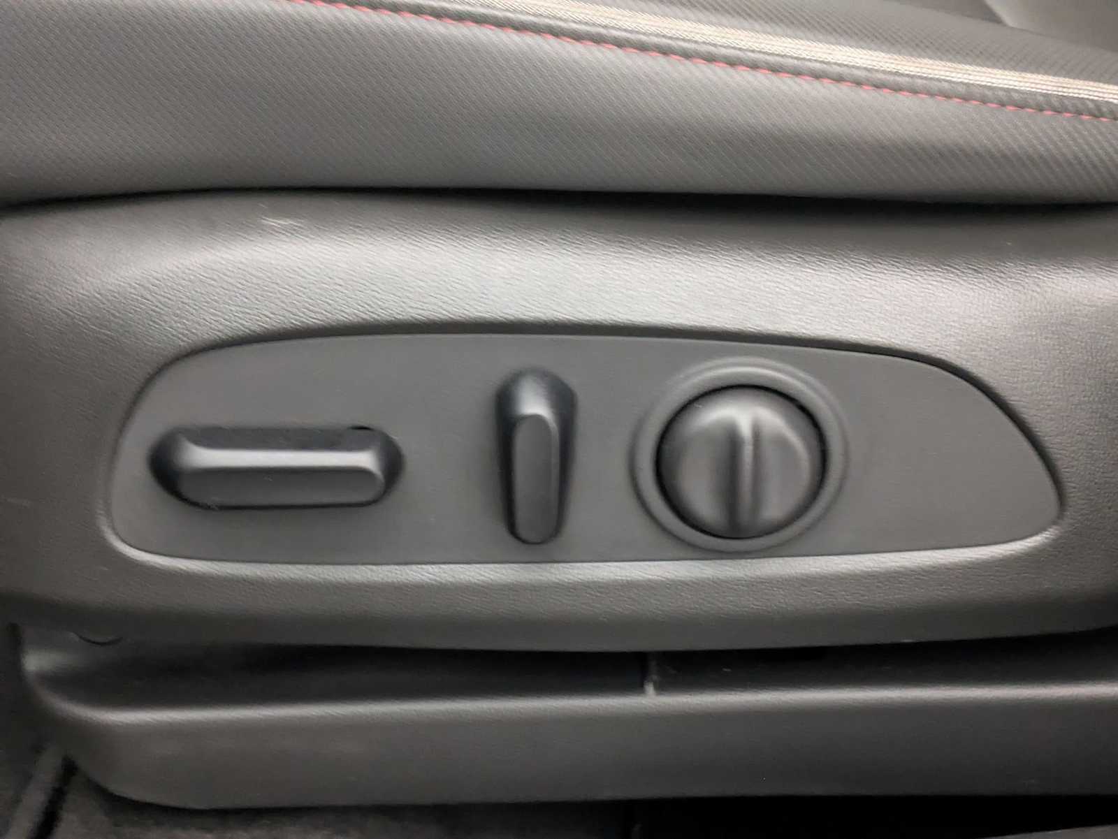 Thumbnail: 2023 Chevrolet TrailBlazer - 18