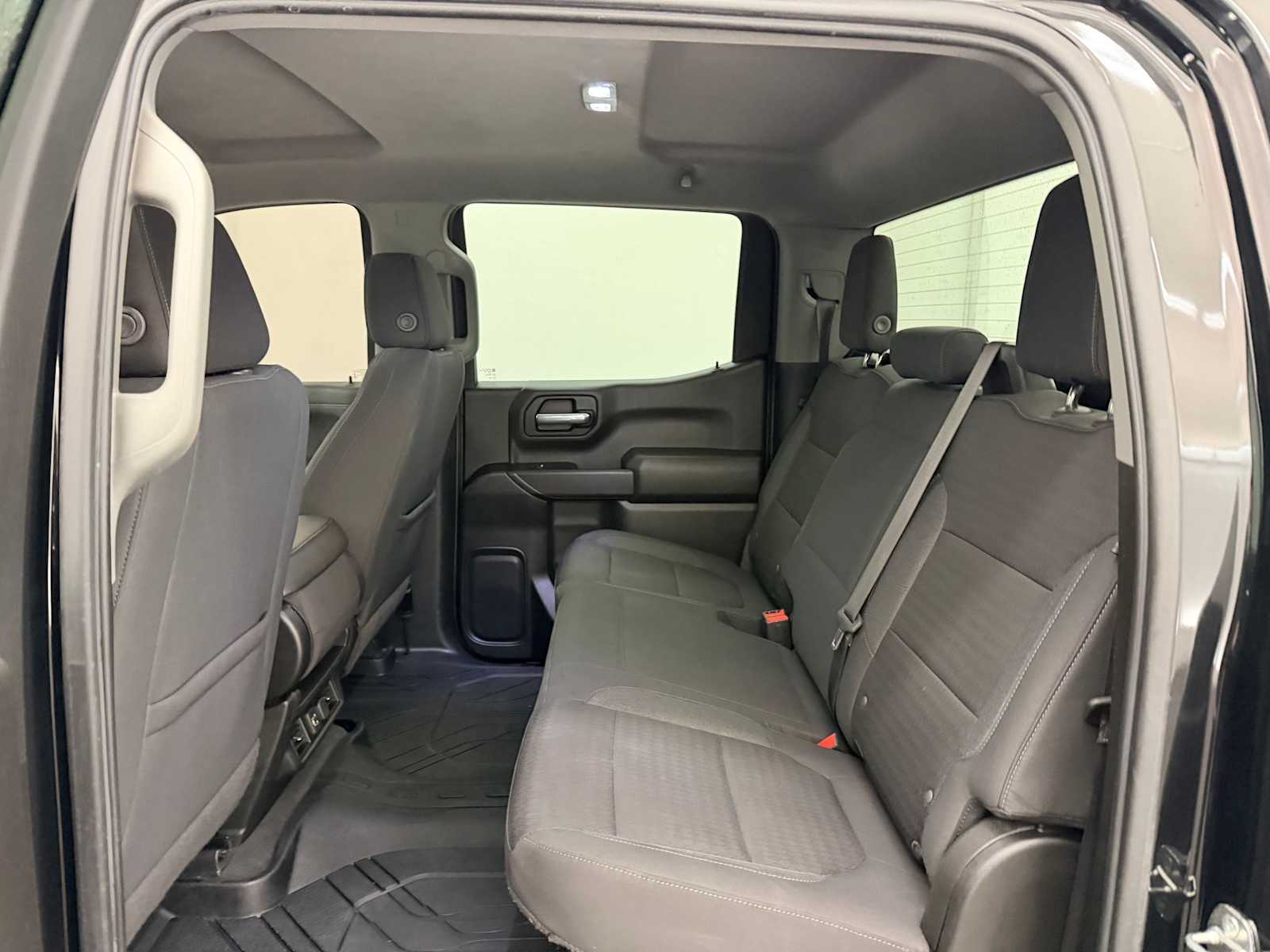 Thumbnail: 2021 Chevrolet Silverado 1500 - 21