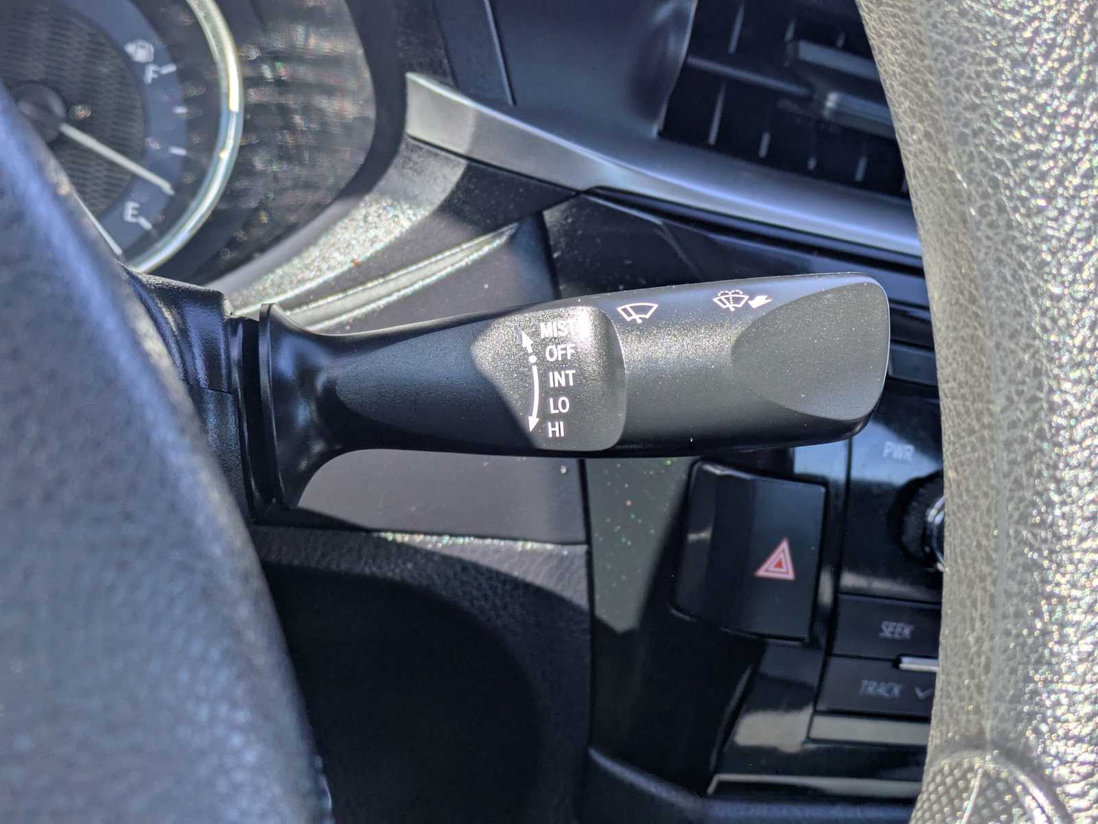 Thumbnail: 2015 Toyota Corolla - 25