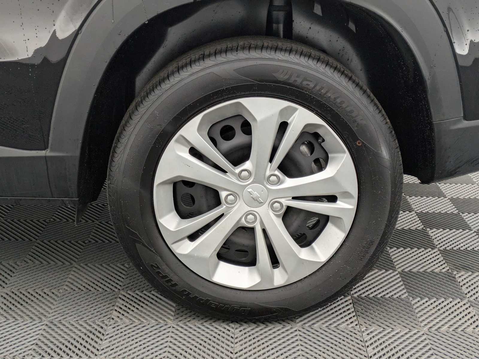 Thumbnail: 2025 Chevrolet Trax - 13