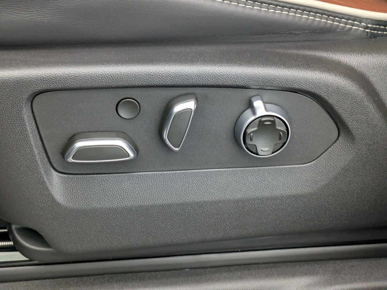 Thumbnail: 2025 GMC Sierra 1500 - 19