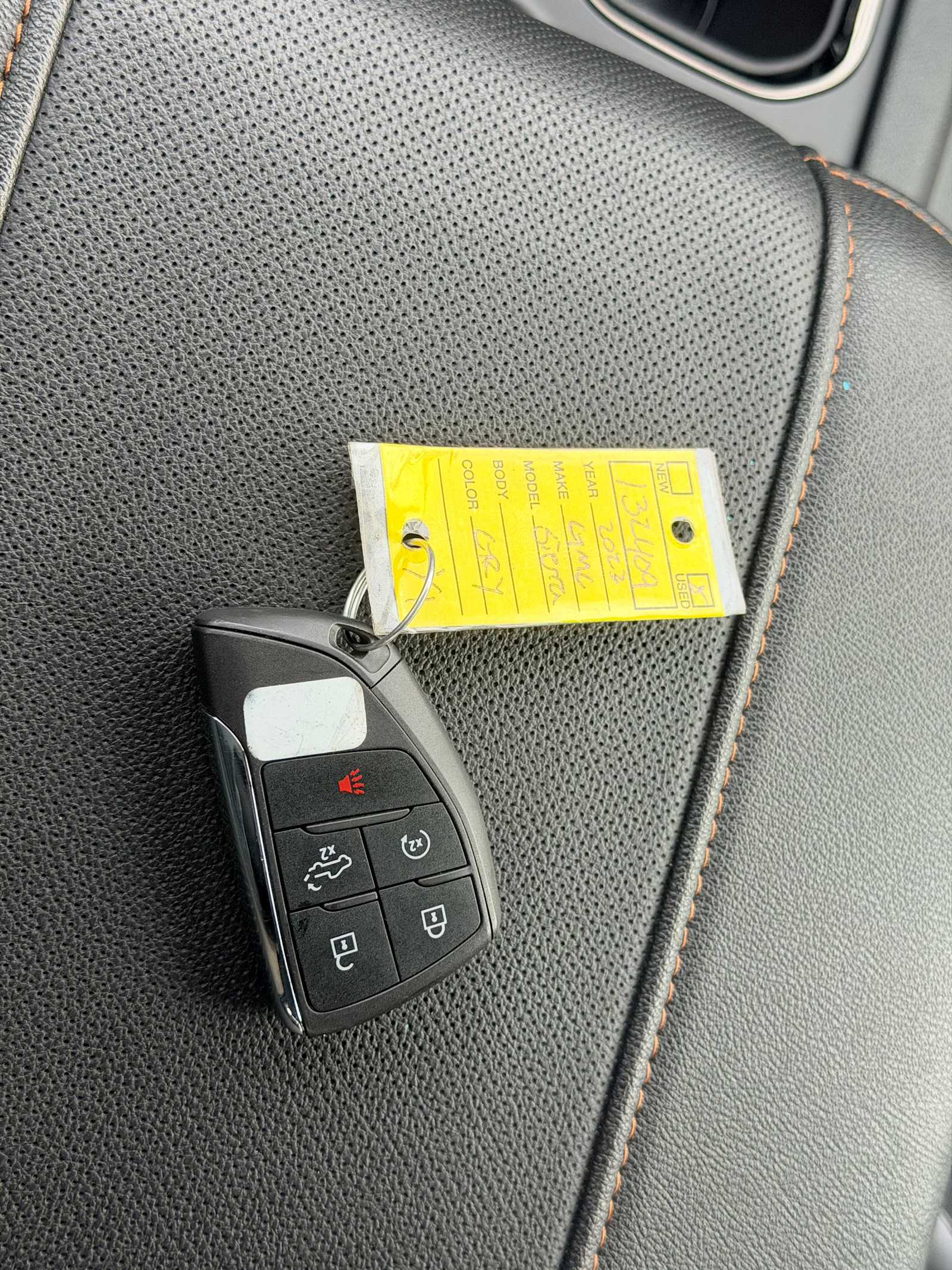 Thumbnail: 2023 GMC Sierra 1500 - 31