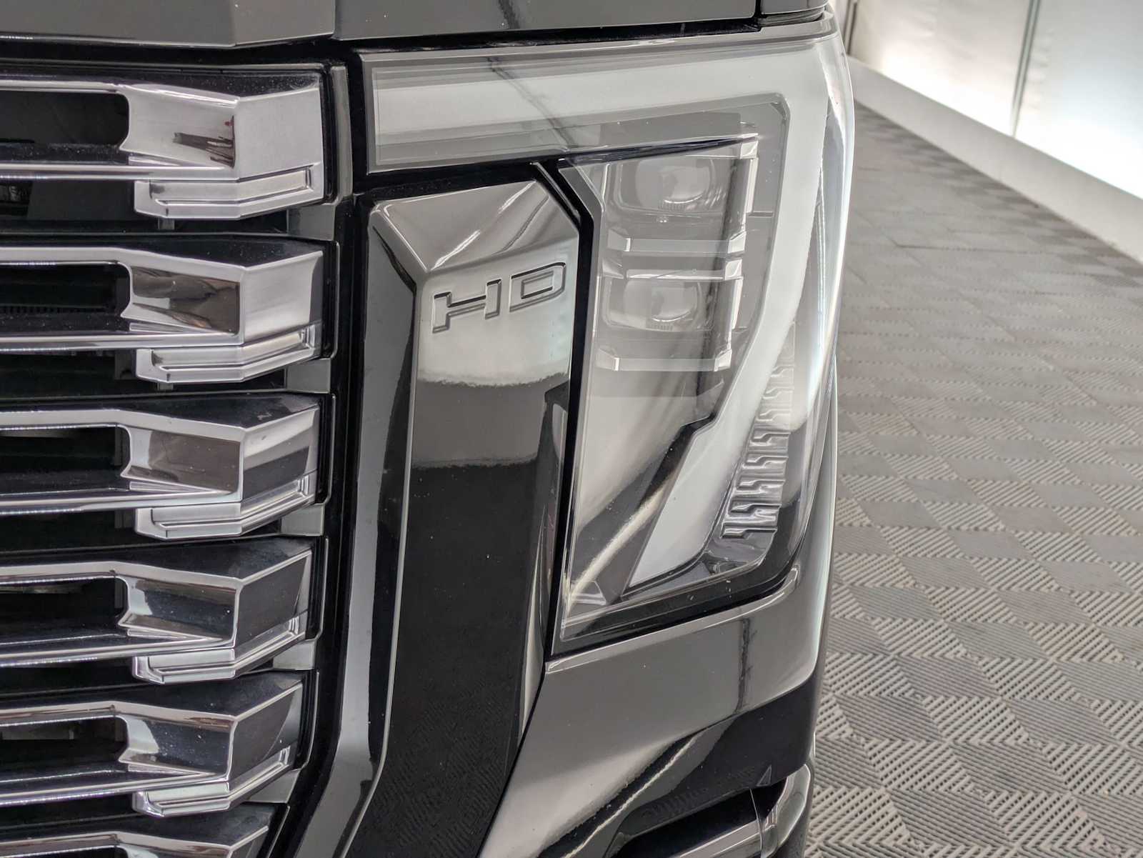 Thumbnail: 2025 GMC Sierra 3500 - 10