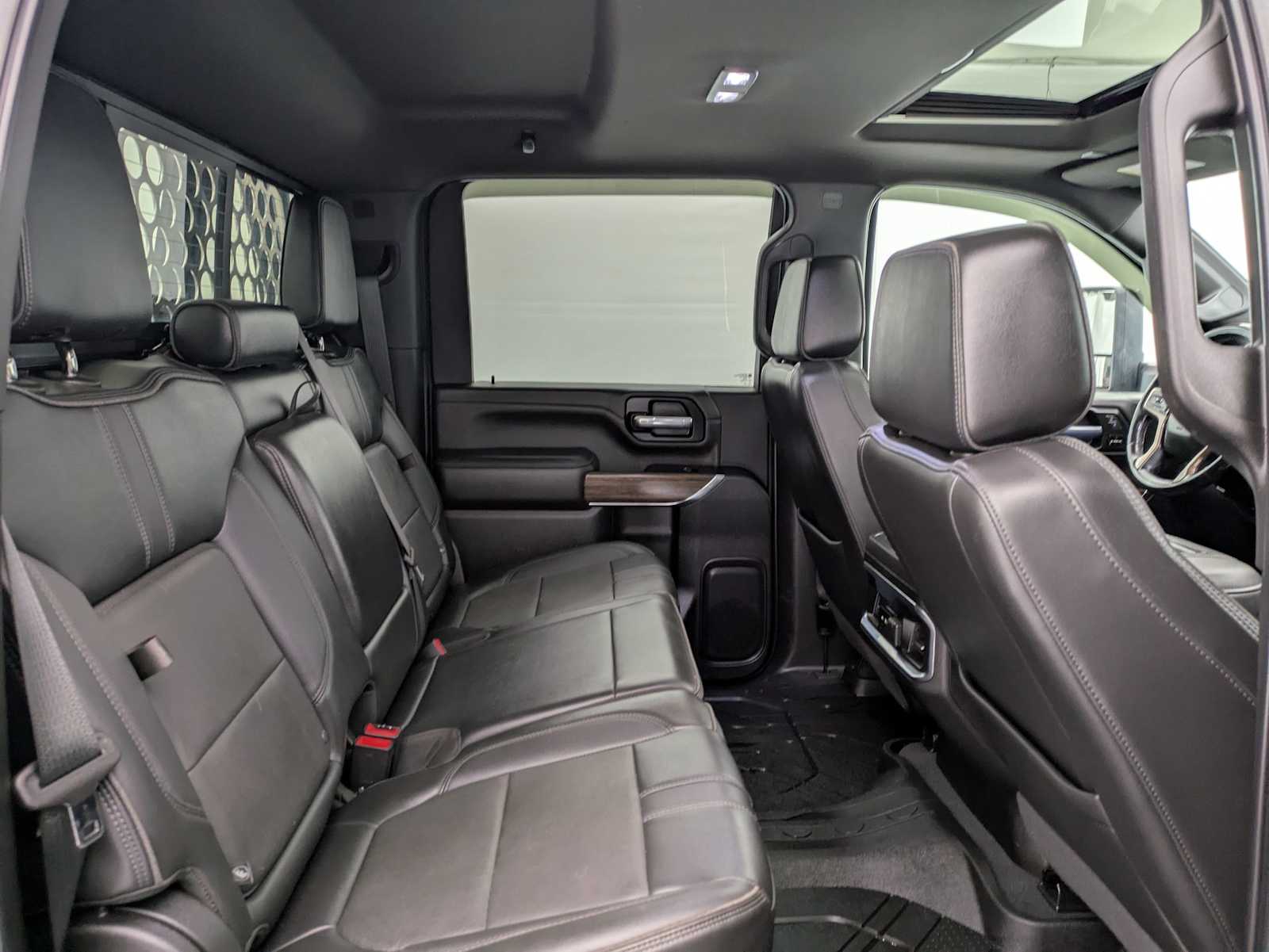 Thumbnail: 2022 Chevrolet Silverado 3500 - 24