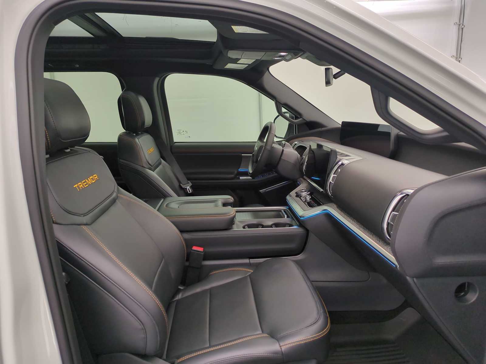 Thumbnail: 2025 Ford Expedition - 21