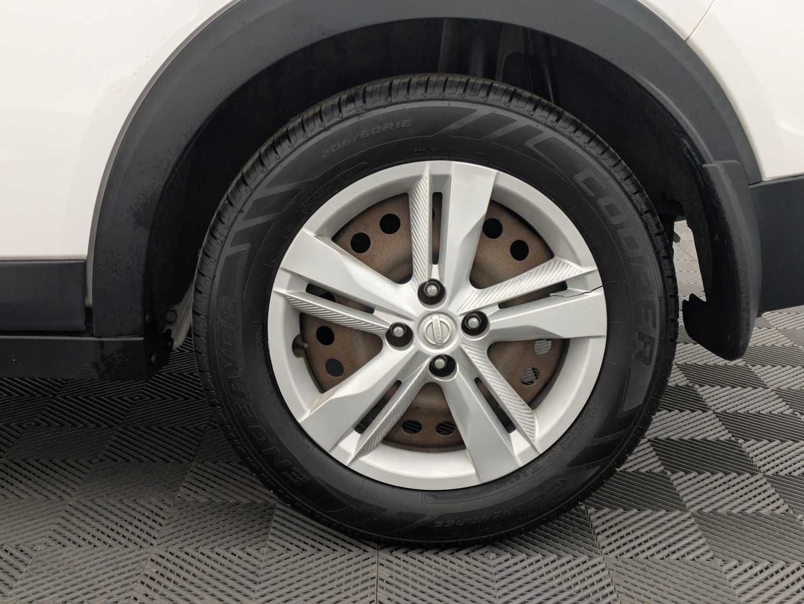 Thumbnail: 2018 Nissan Kicks - 13