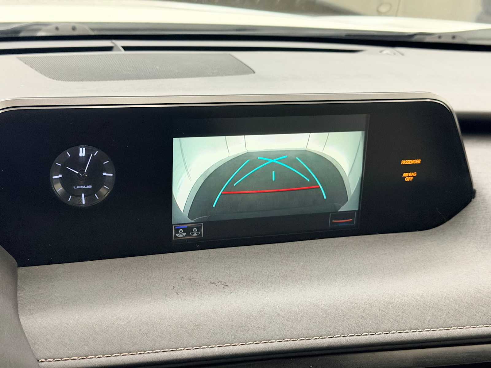 Thumbnail: 2019 Lexus UX - 29