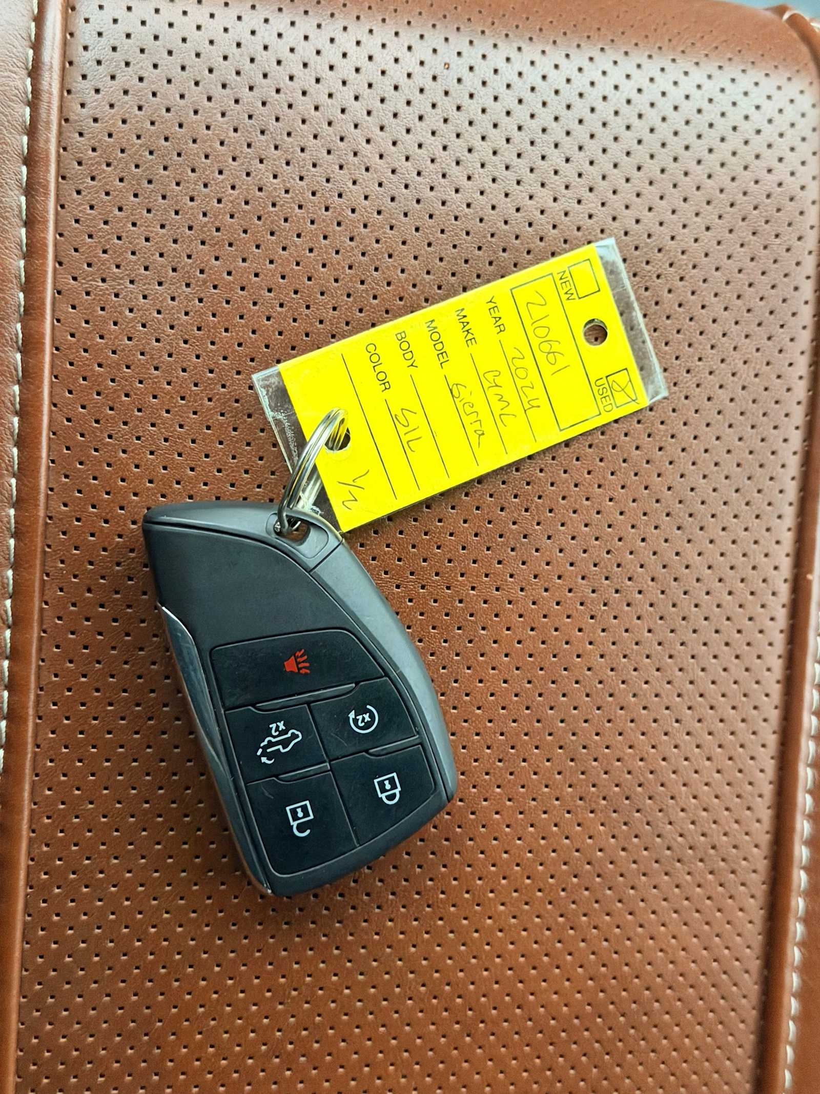 Thumbnail: 2024 GMC Sierra 1500 - 34