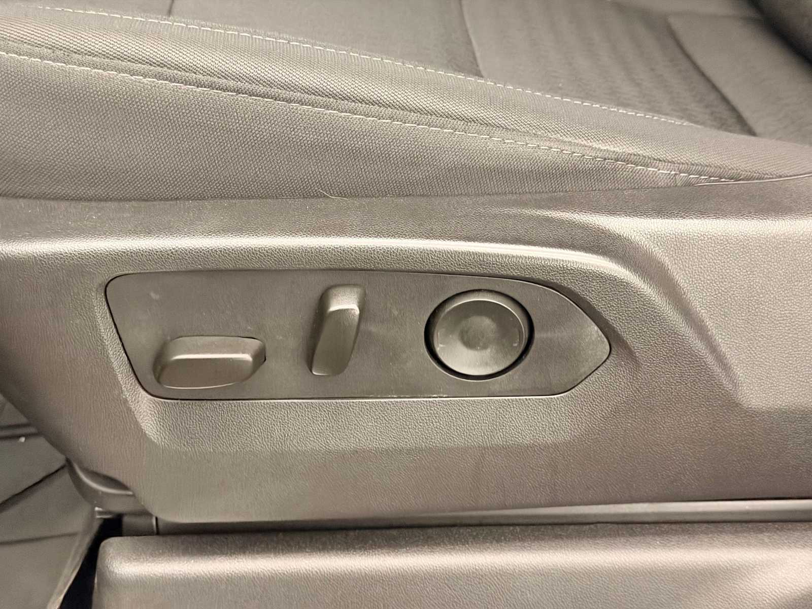 Thumbnail: 2024 Chevrolet Silverado 1500 - 20