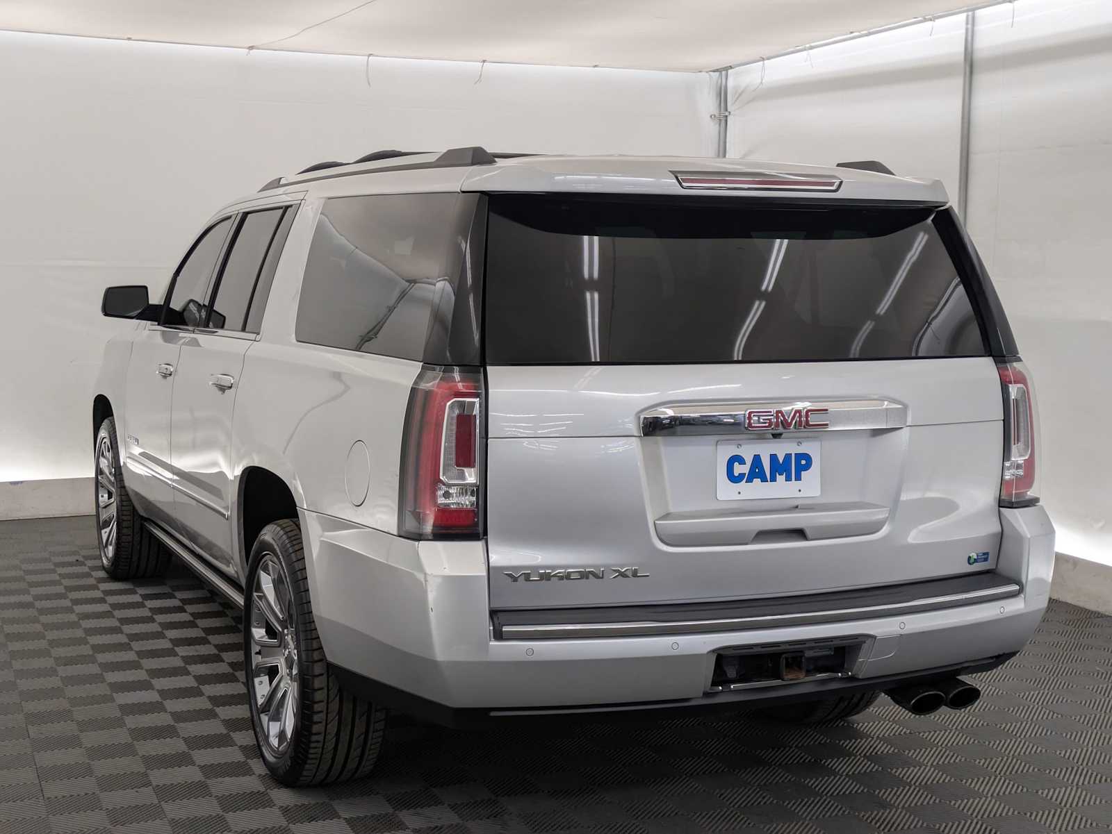 2015 GMC Yukon XL Denali 4